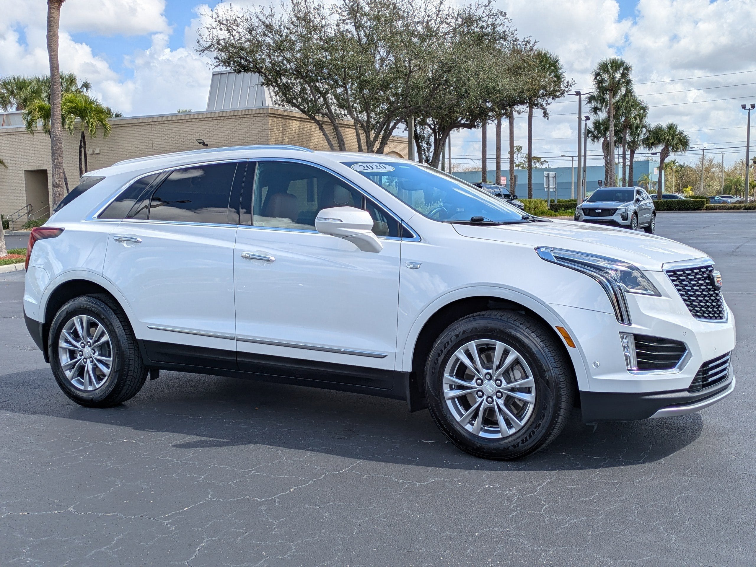 2020 Cadillac XT5 Premium Luxury FWD