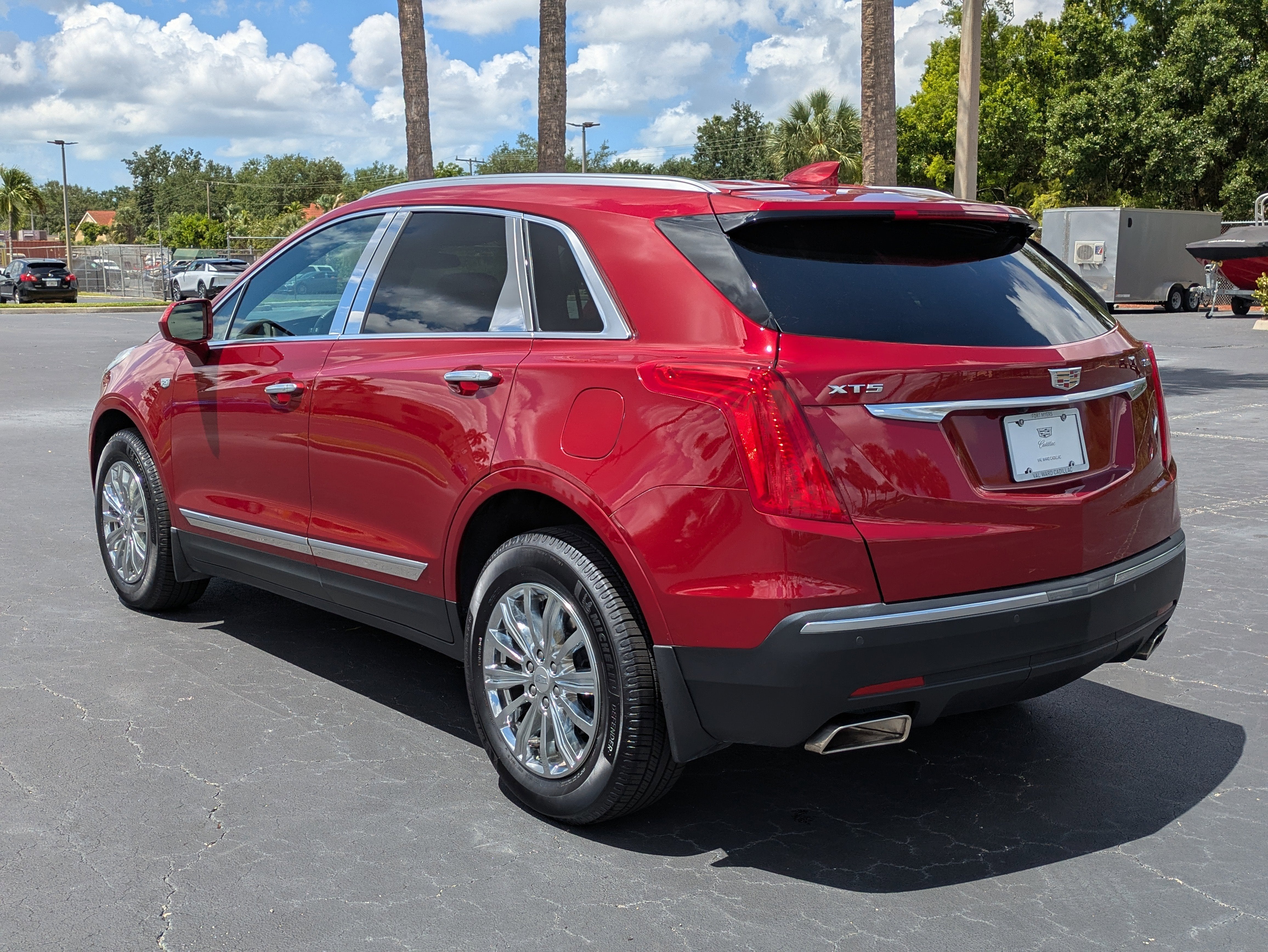 2019 Cadillac XT5 Luxury FWD