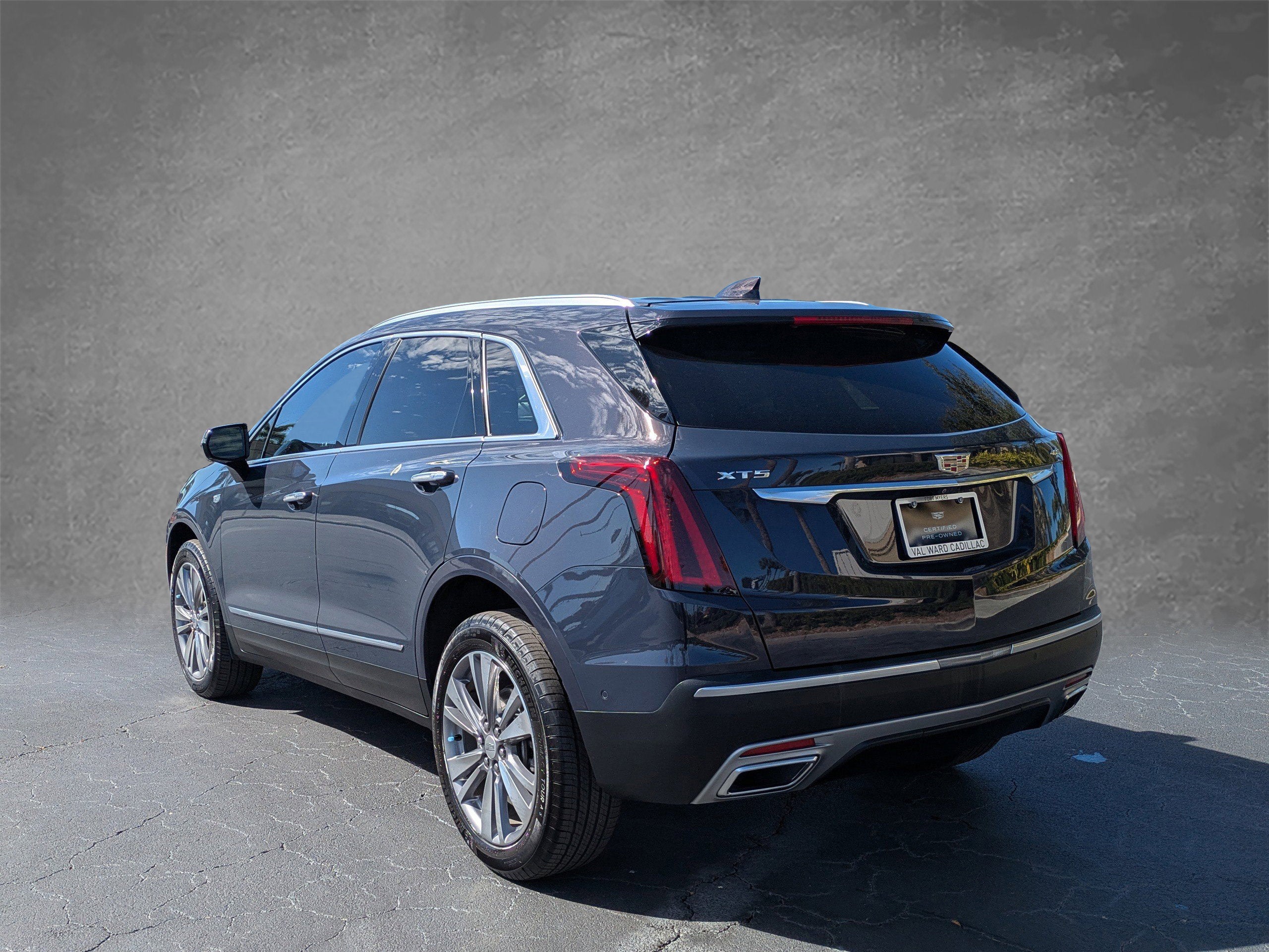 2024 Cadillac XT5 Premium Luxury