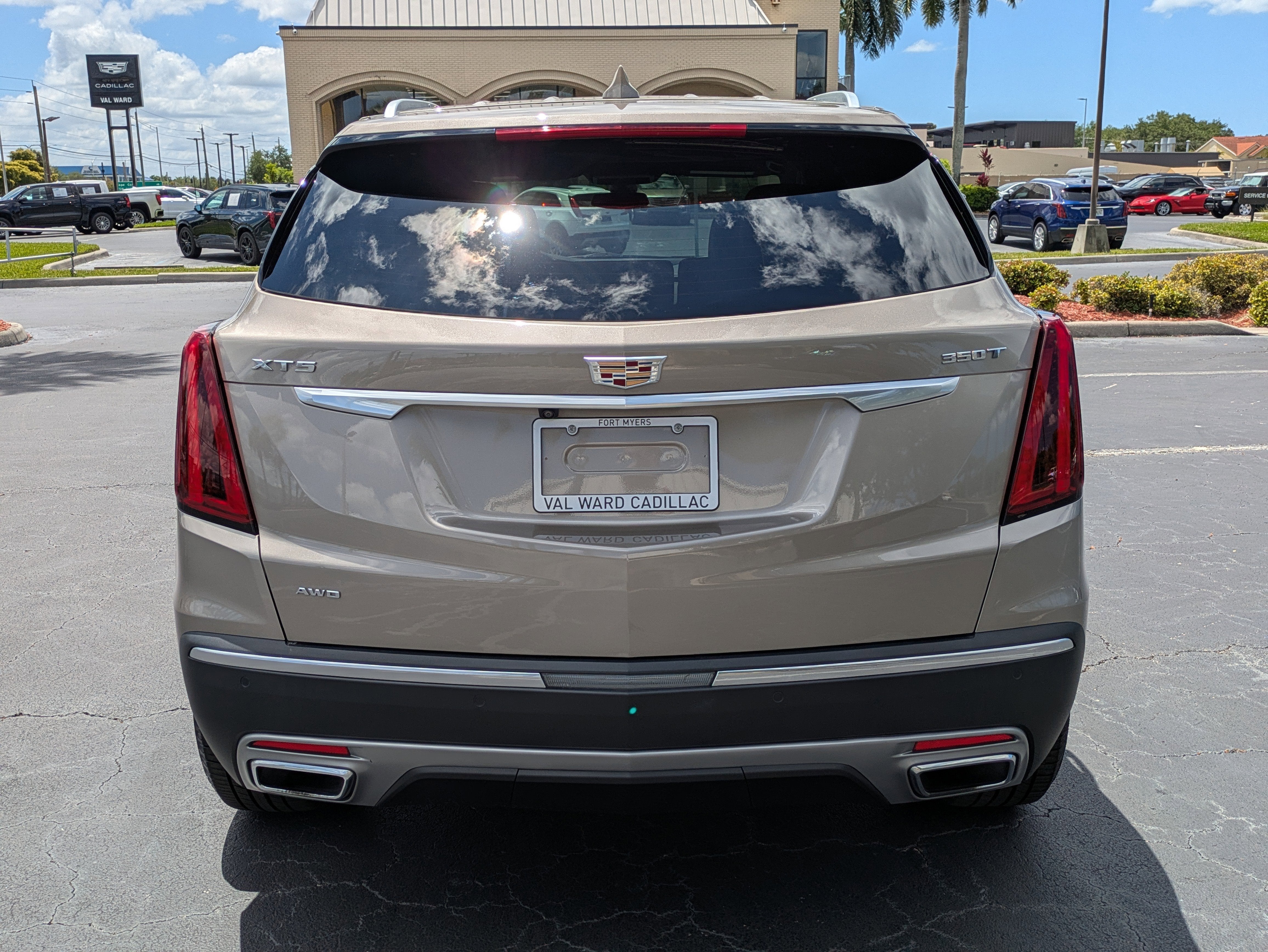 2023 Cadillac XT5 Premium Luxury