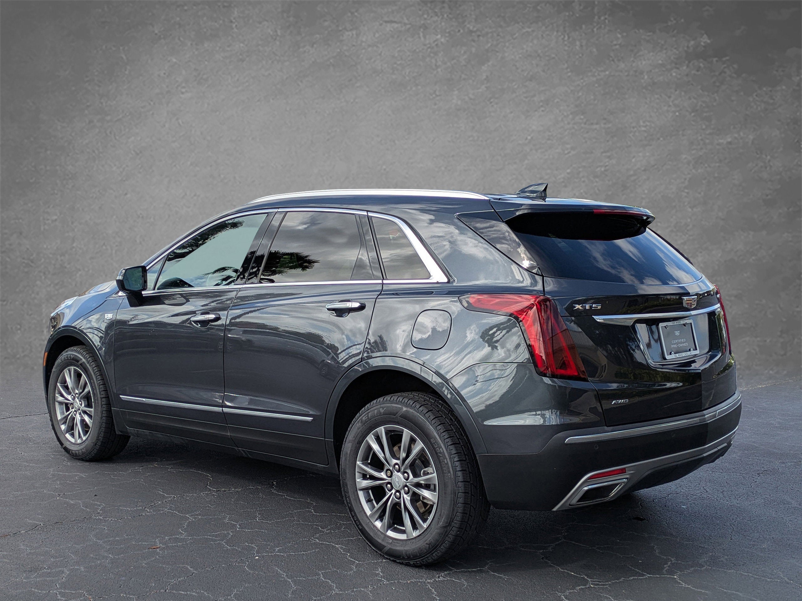 2023 Cadillac XT5 Premium Luxury