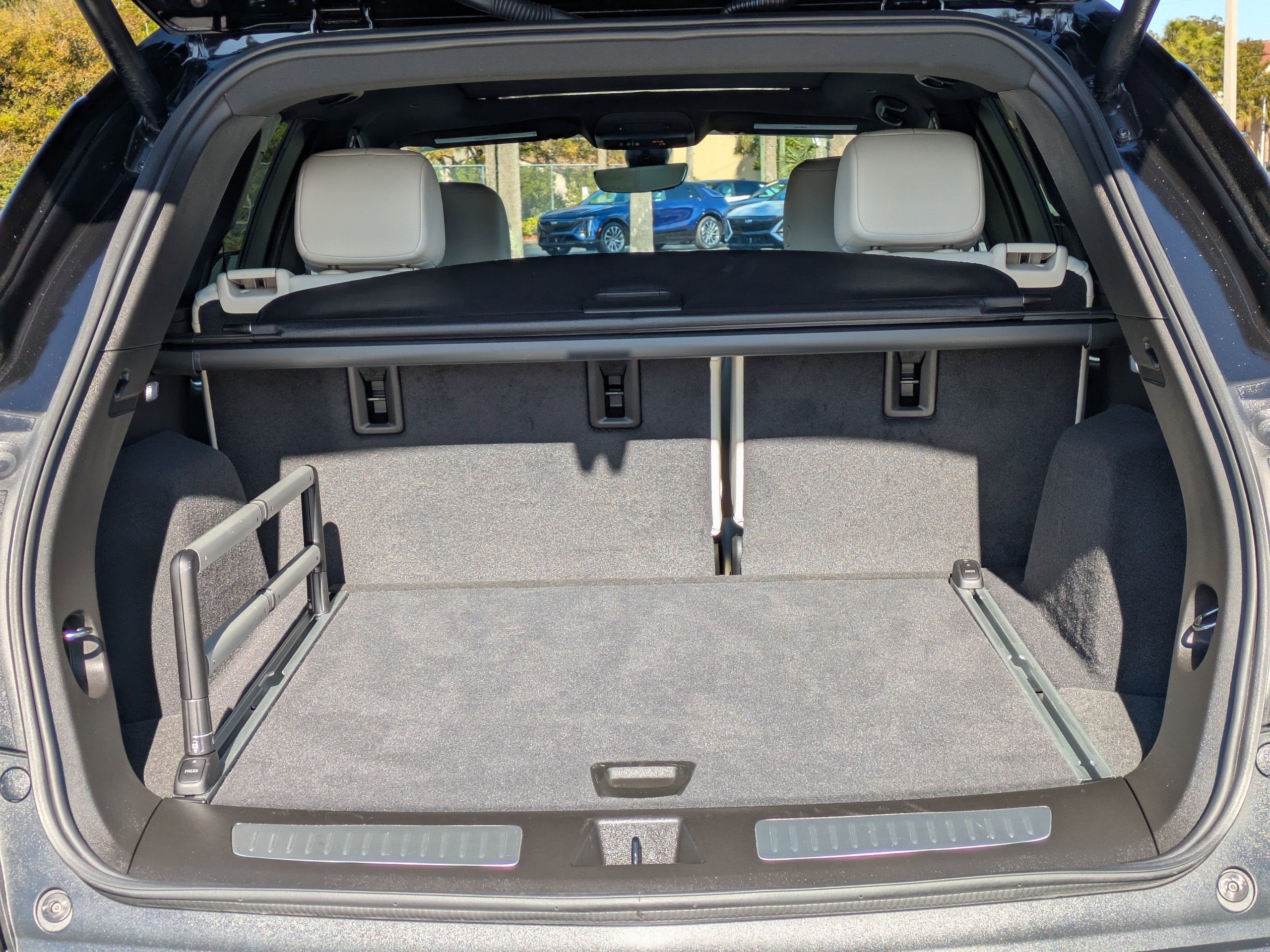 2025 Cadillac XT5 Sport