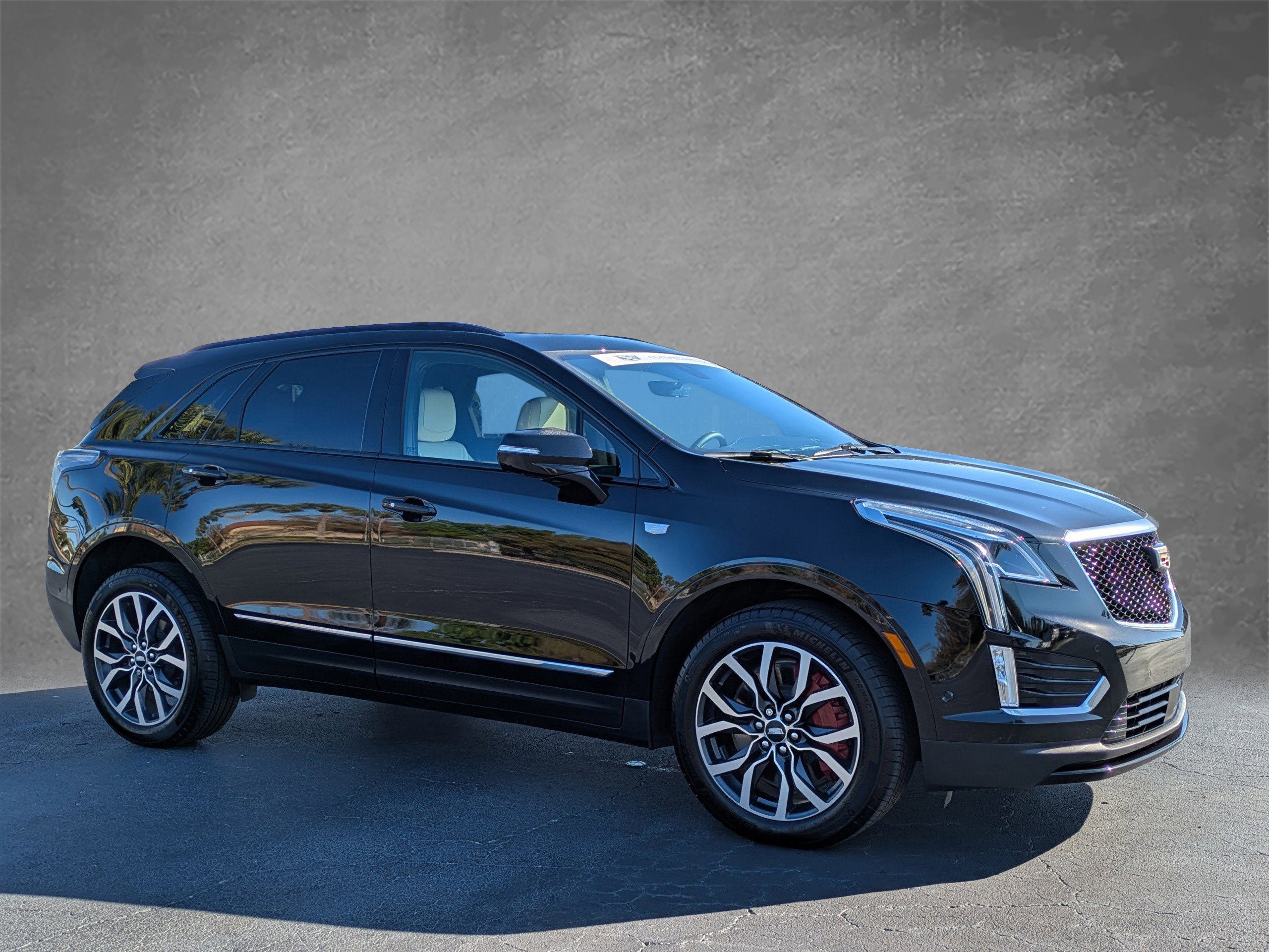 2025 Cadillac XT5 Sport