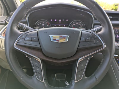 2023 Cadillac XT5 AWD Sport