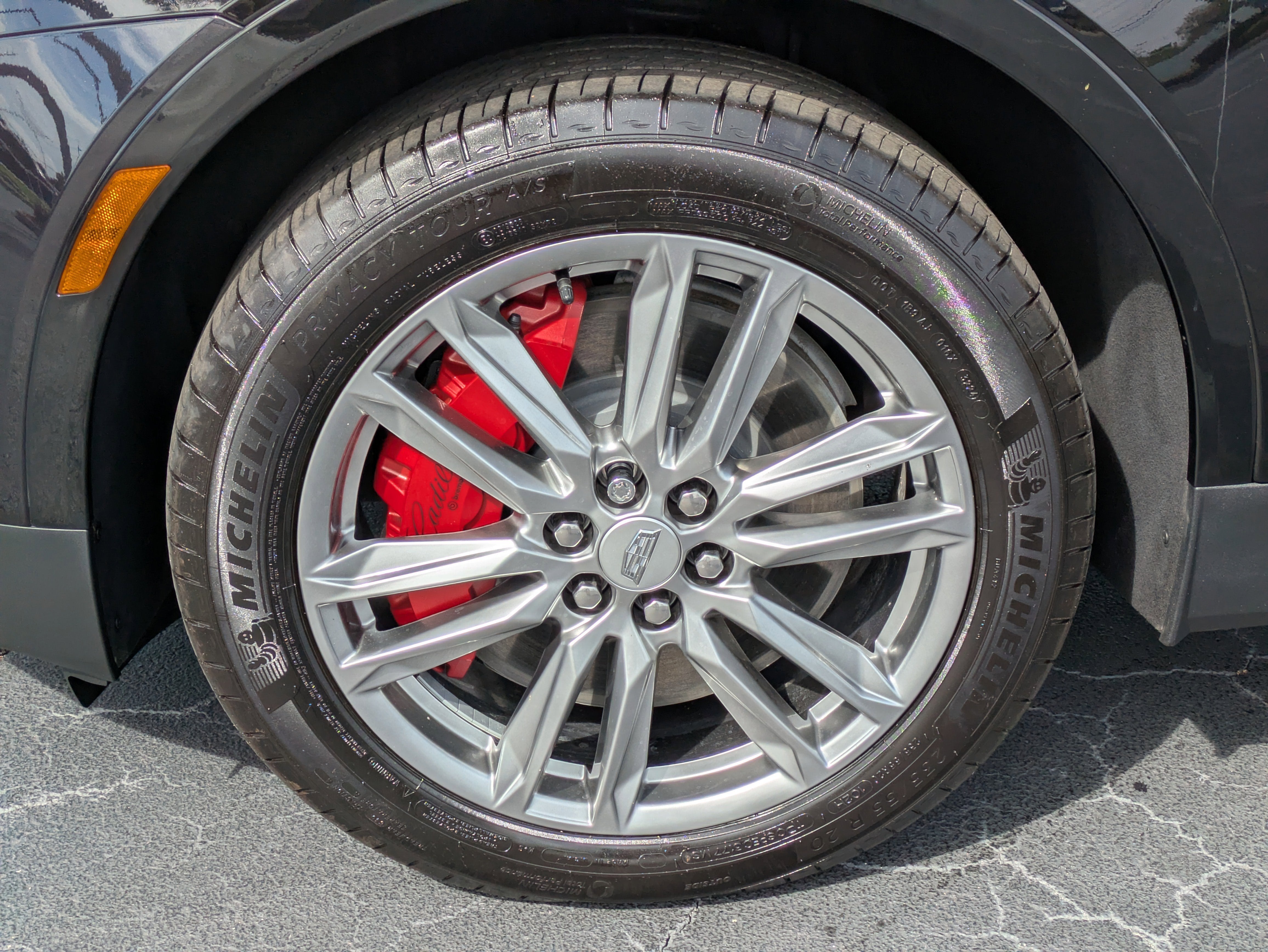 2025 Cadillac XT5 Sport