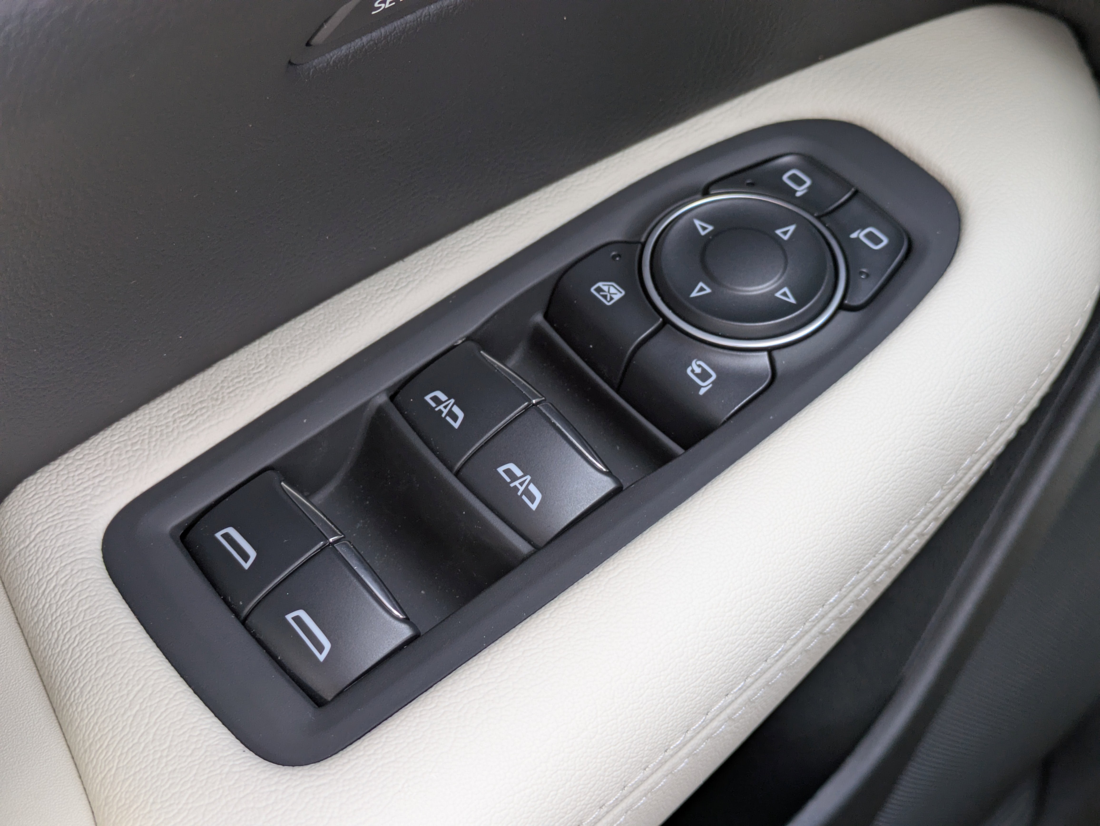 2025 Cadillac XT5 Sport