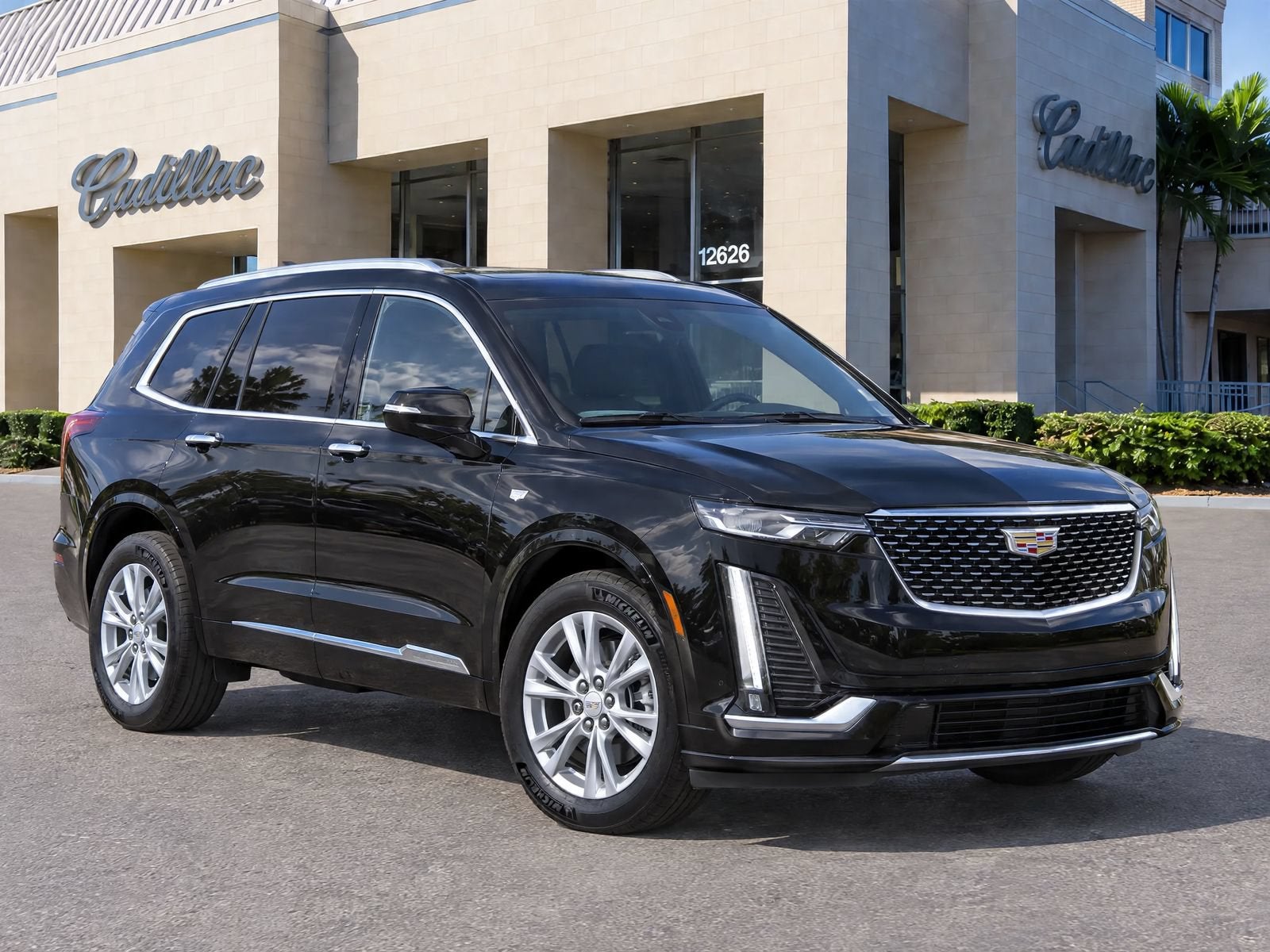2025 Cadillac XT6 Luxury