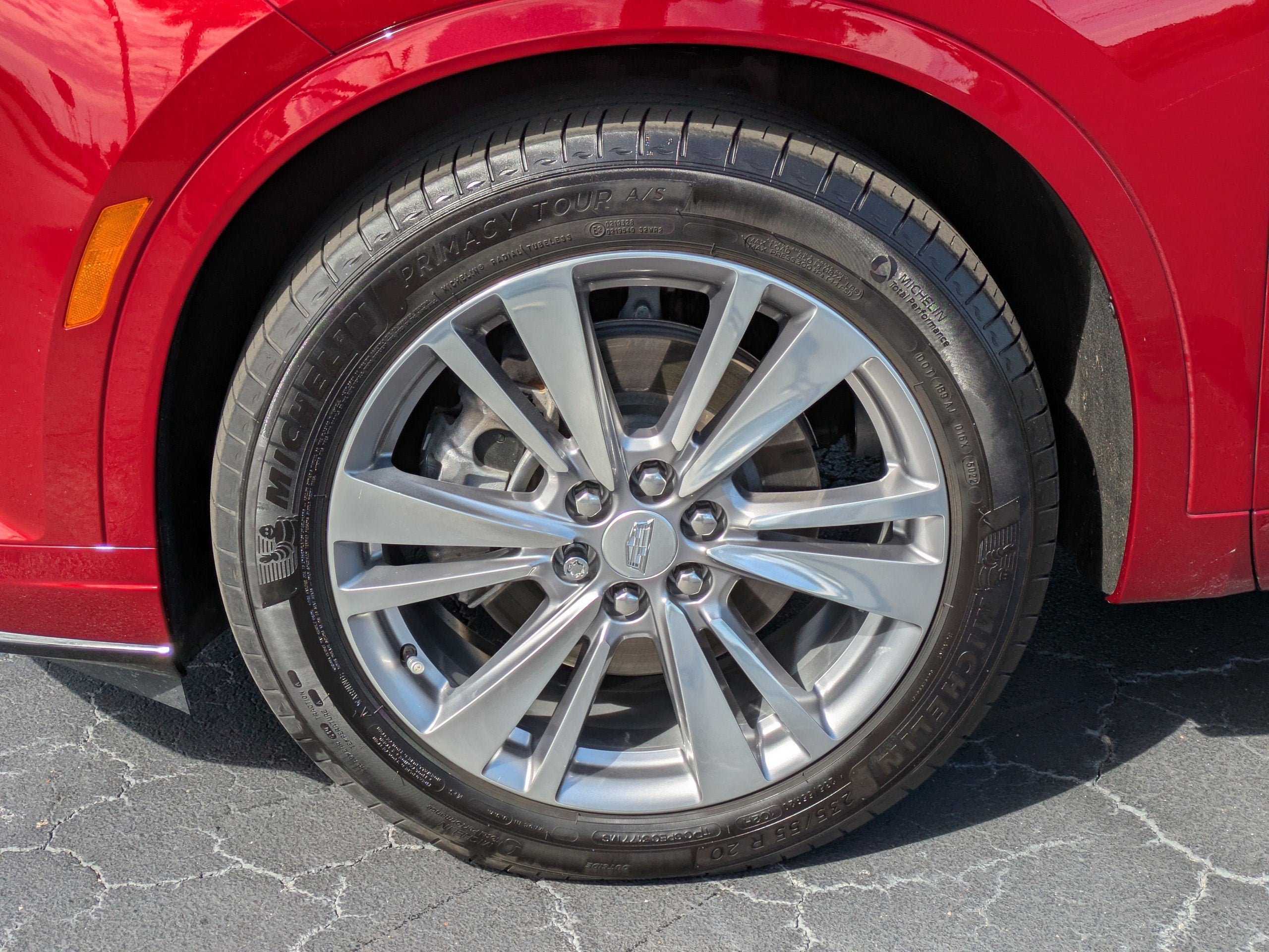 2023 Cadillac XT6 Premium Luxury