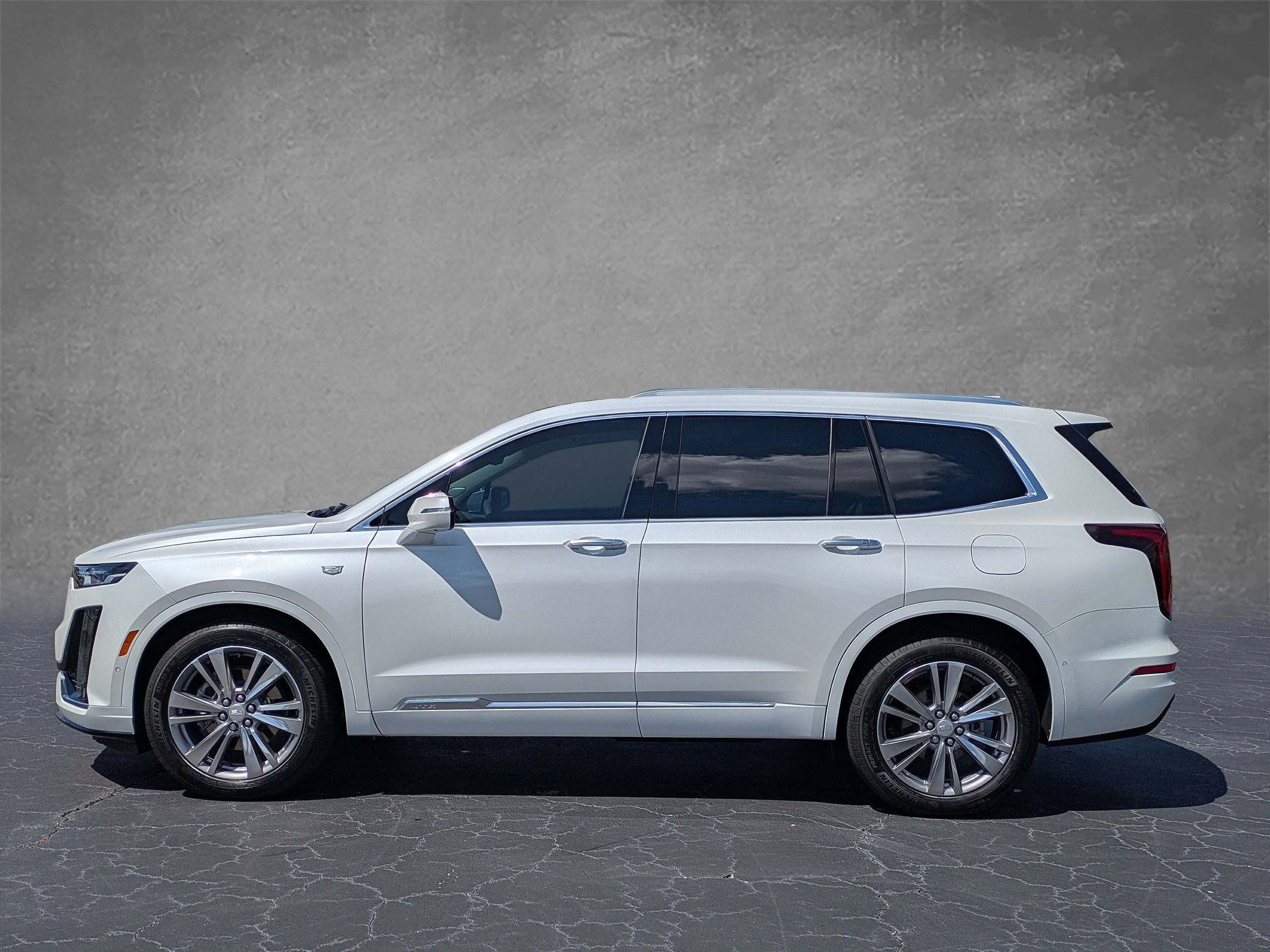 2023 Cadillac XT6 FWD Premium Luxury