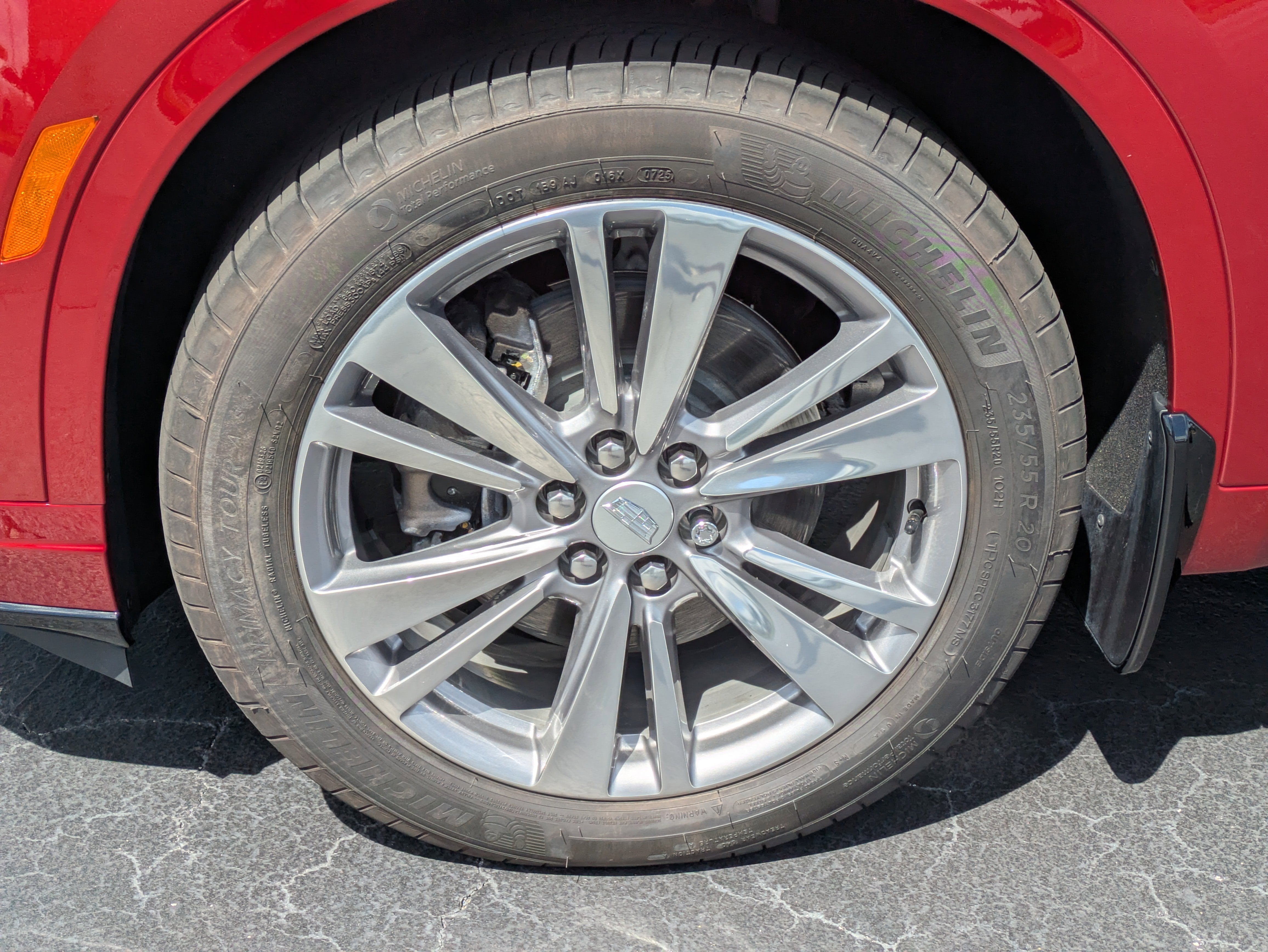 2025 Cadillac XT6 Premium Luxury