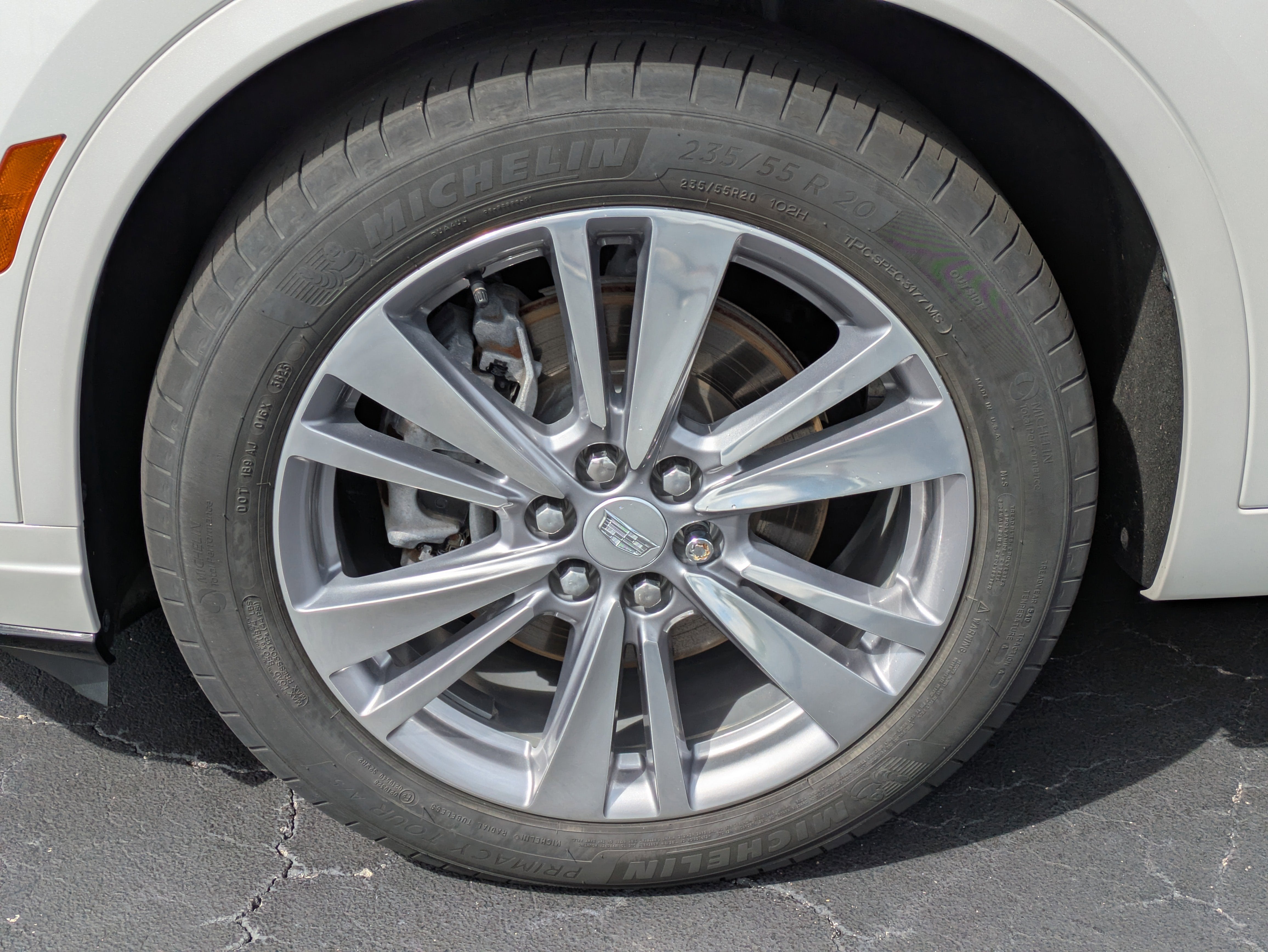 2024 Cadillac XT6 Premium Luxury