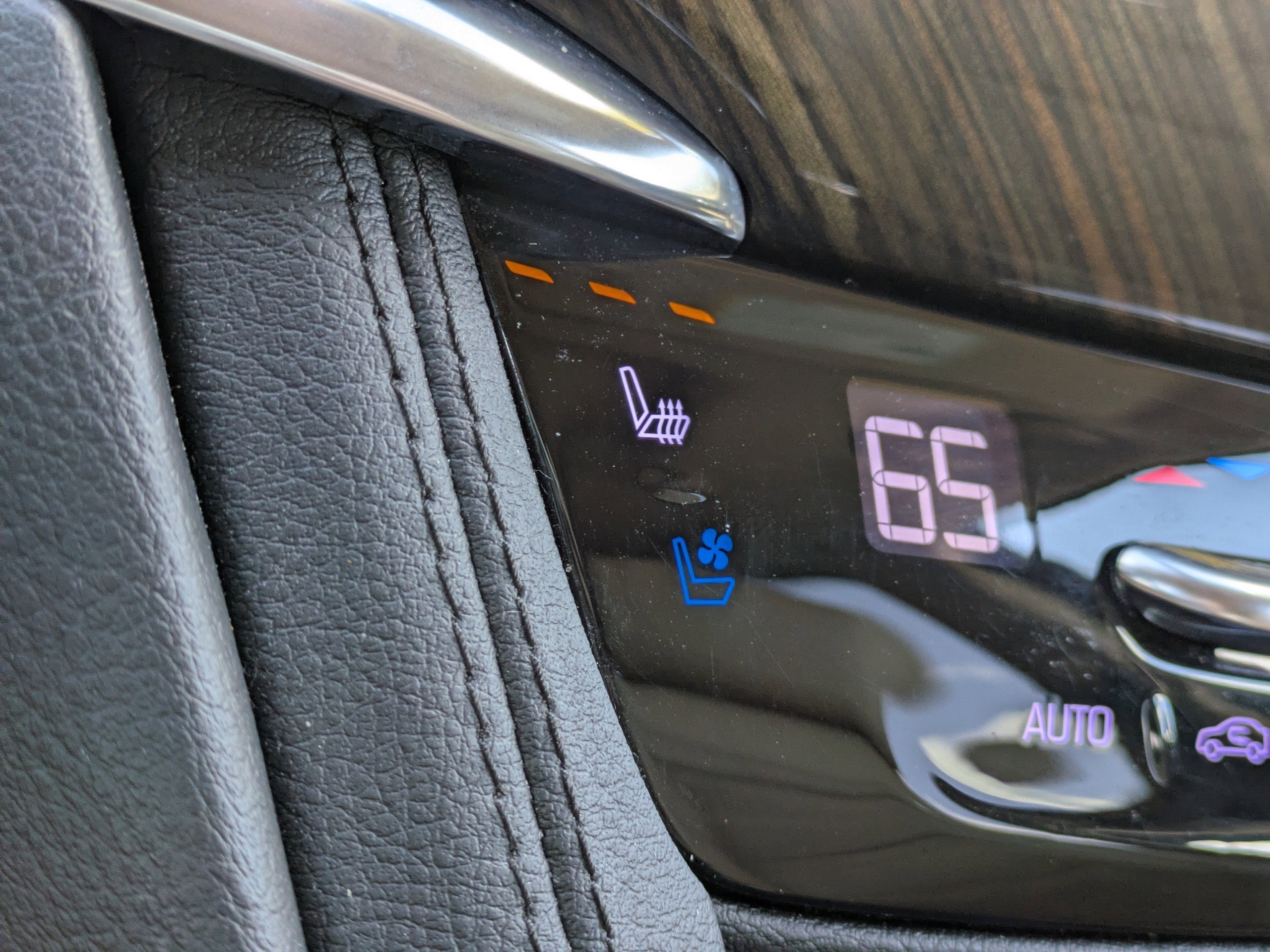 2020 Cadillac XT6 FWD Premium Luxury