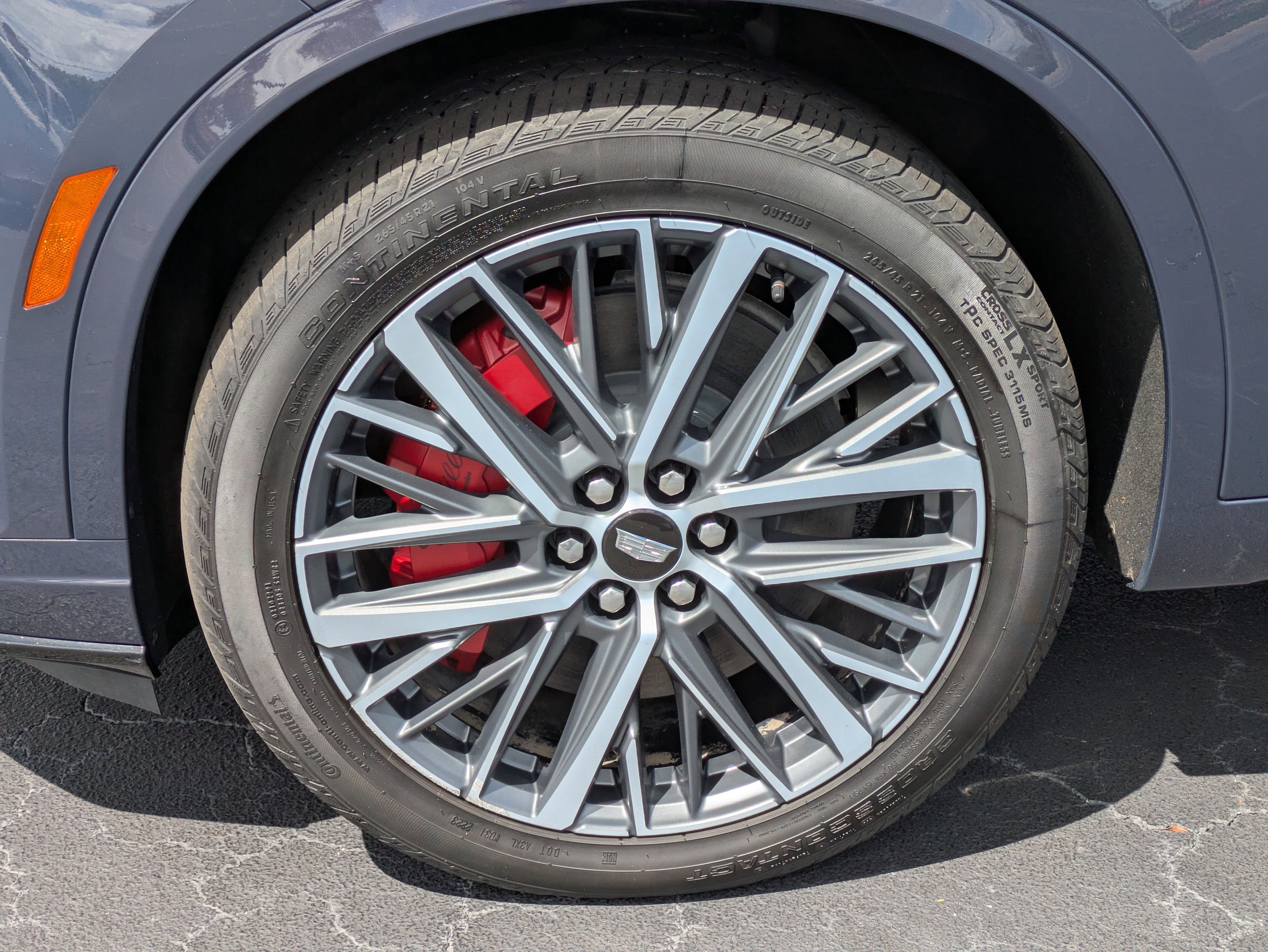 2024 Cadillac XT6 Sport