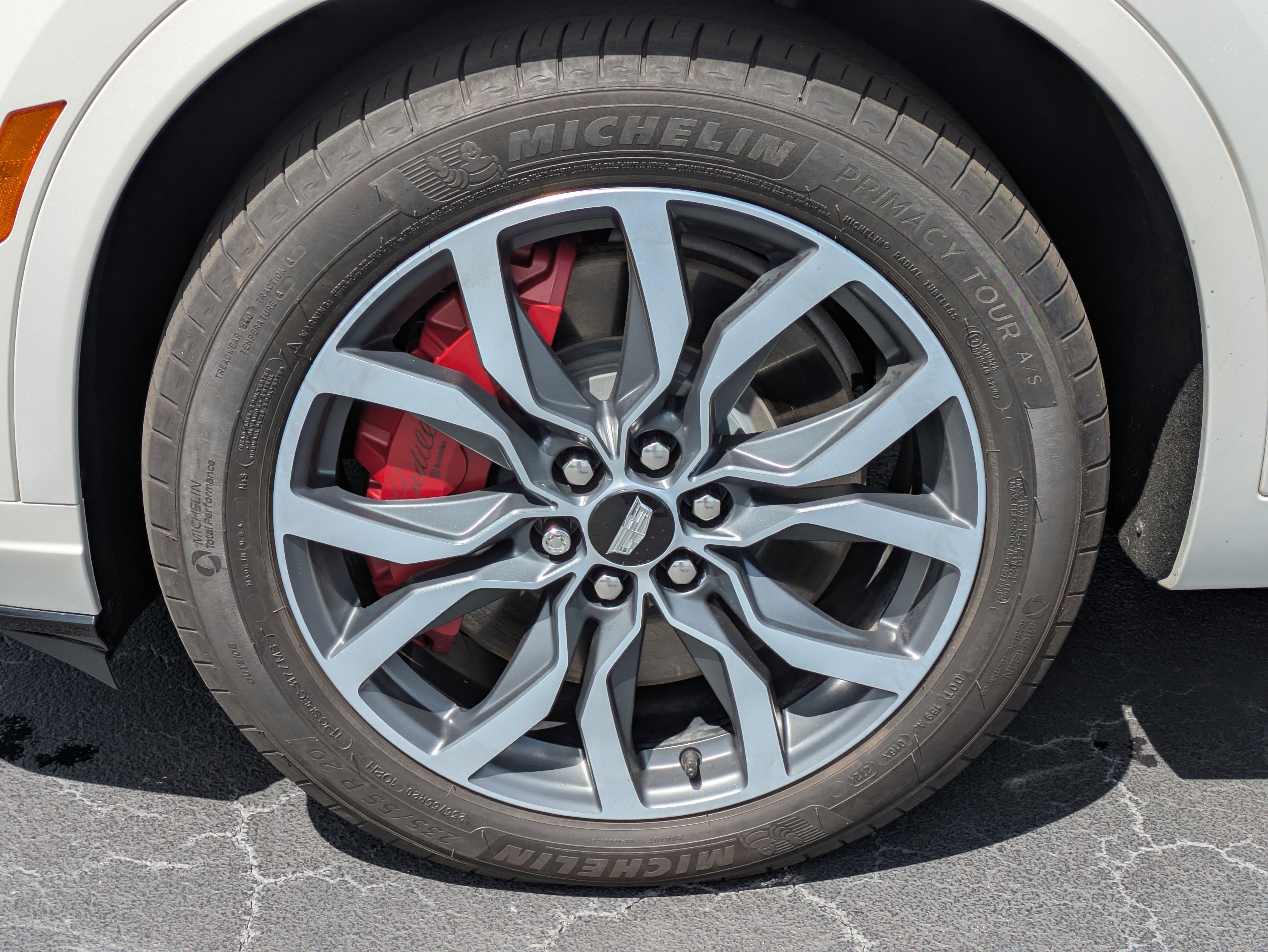 2024 Cadillac XT6 Sport