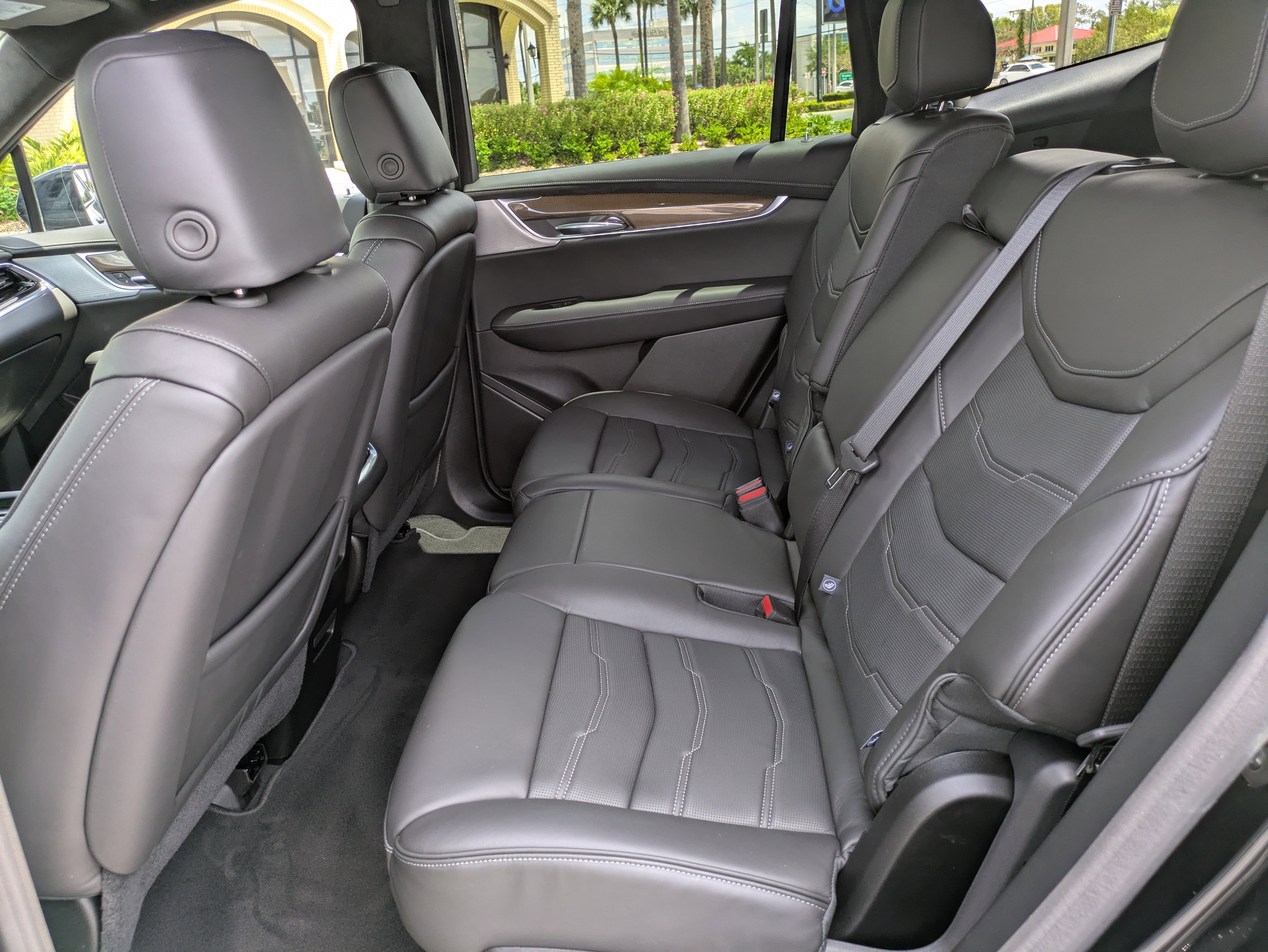 2025 Cadillac XT6 Sport