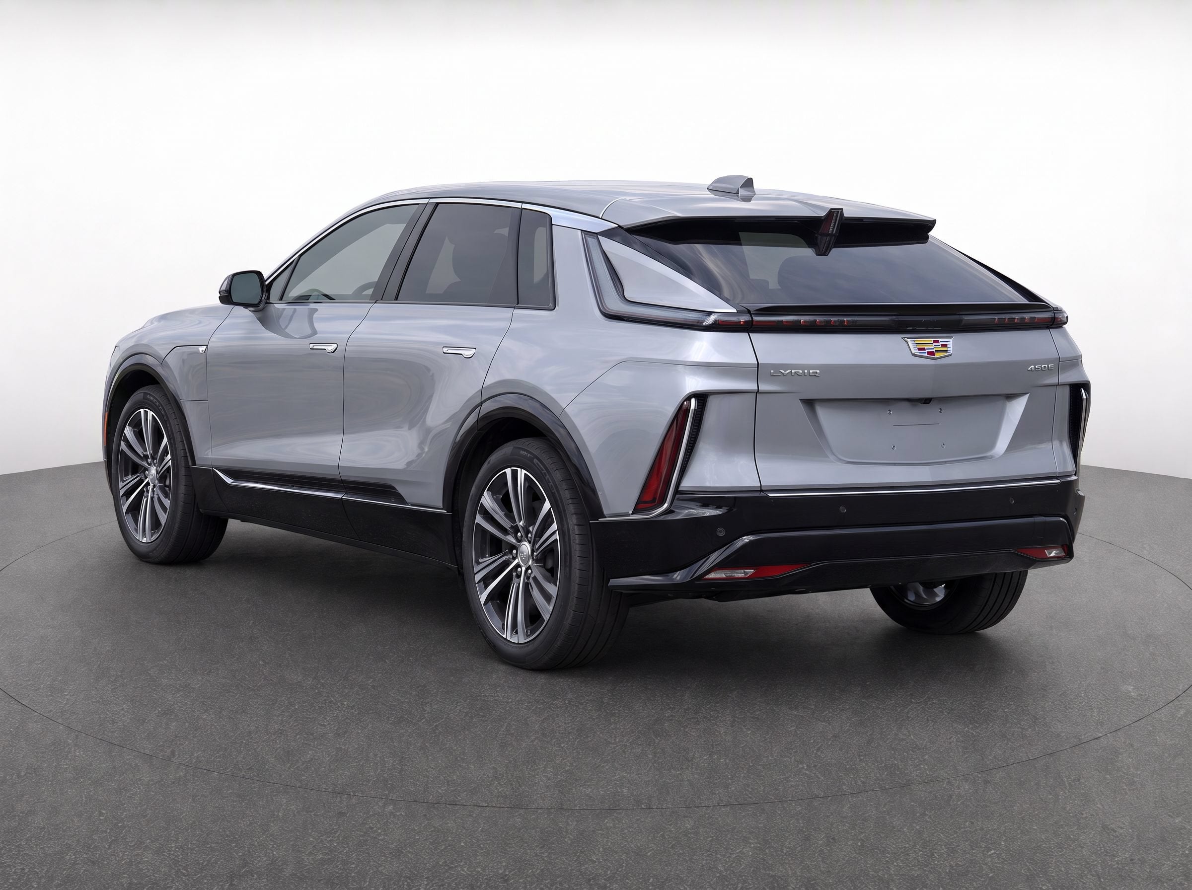 2024 Cadillac LYRIQ Luxury 2
