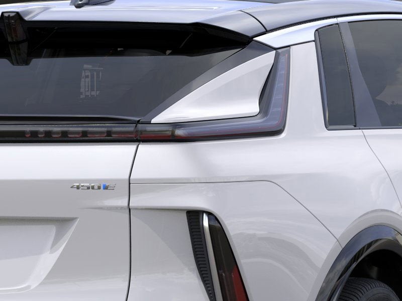 2025 Cadillac LYRIQ Luxury 2