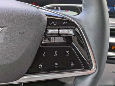 2024 Cadillac LYRIQ Luxury 2
