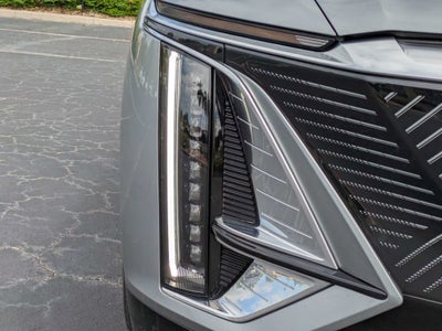 2024 Cadillac LYRIQ Luxury 2