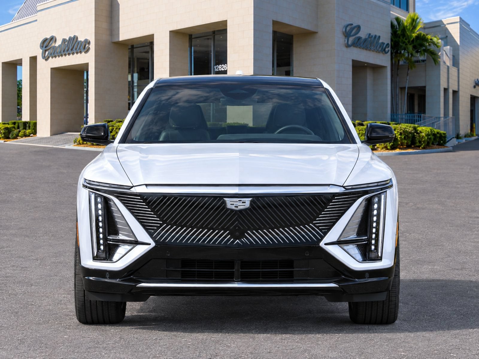 2024 Cadillac LYRIQ Luxury 2
