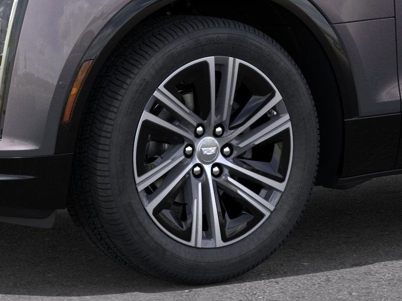 2025 Cadillac LYRIQ Luxury 2