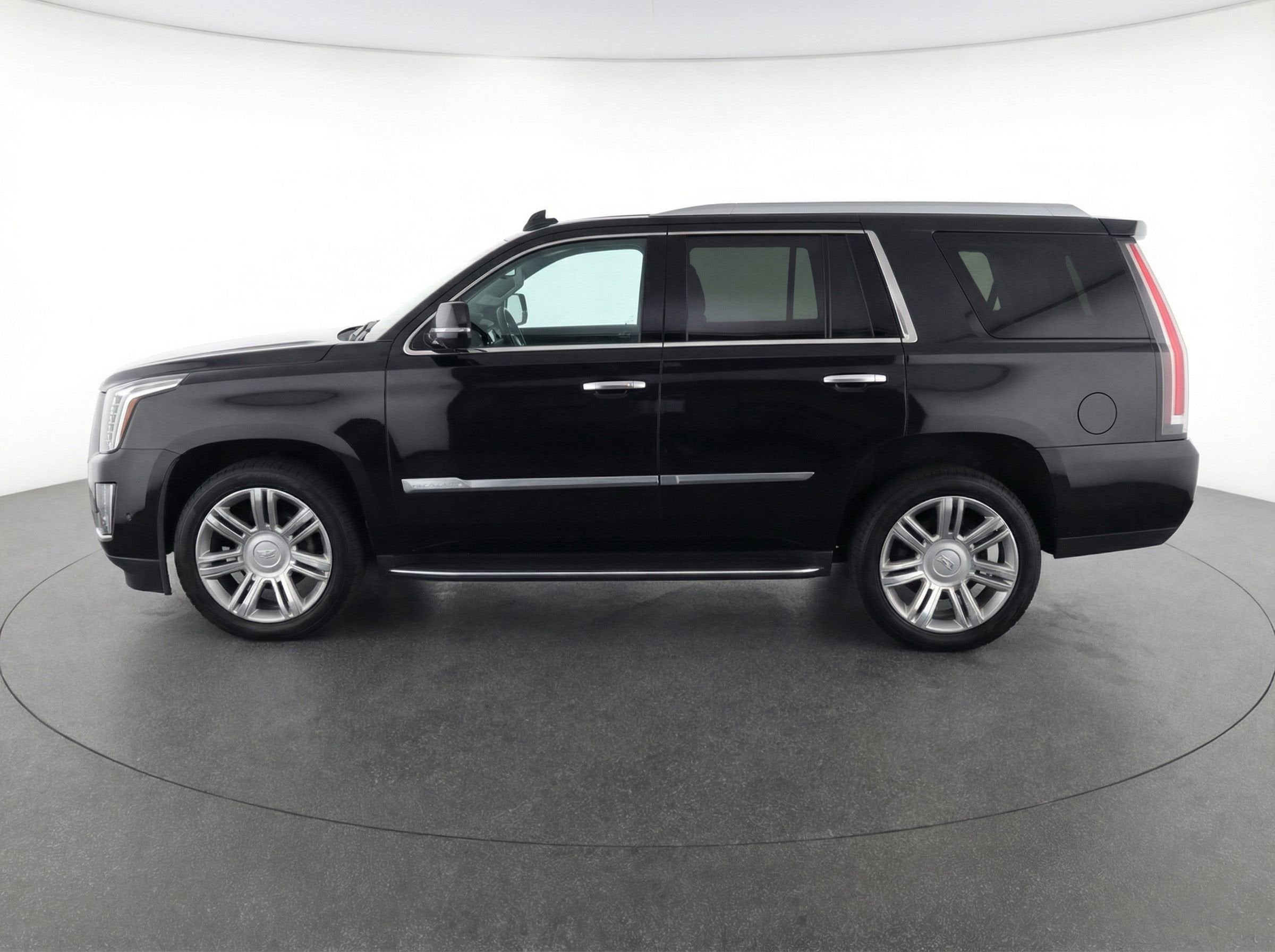 2018 Cadillac Escalade Base