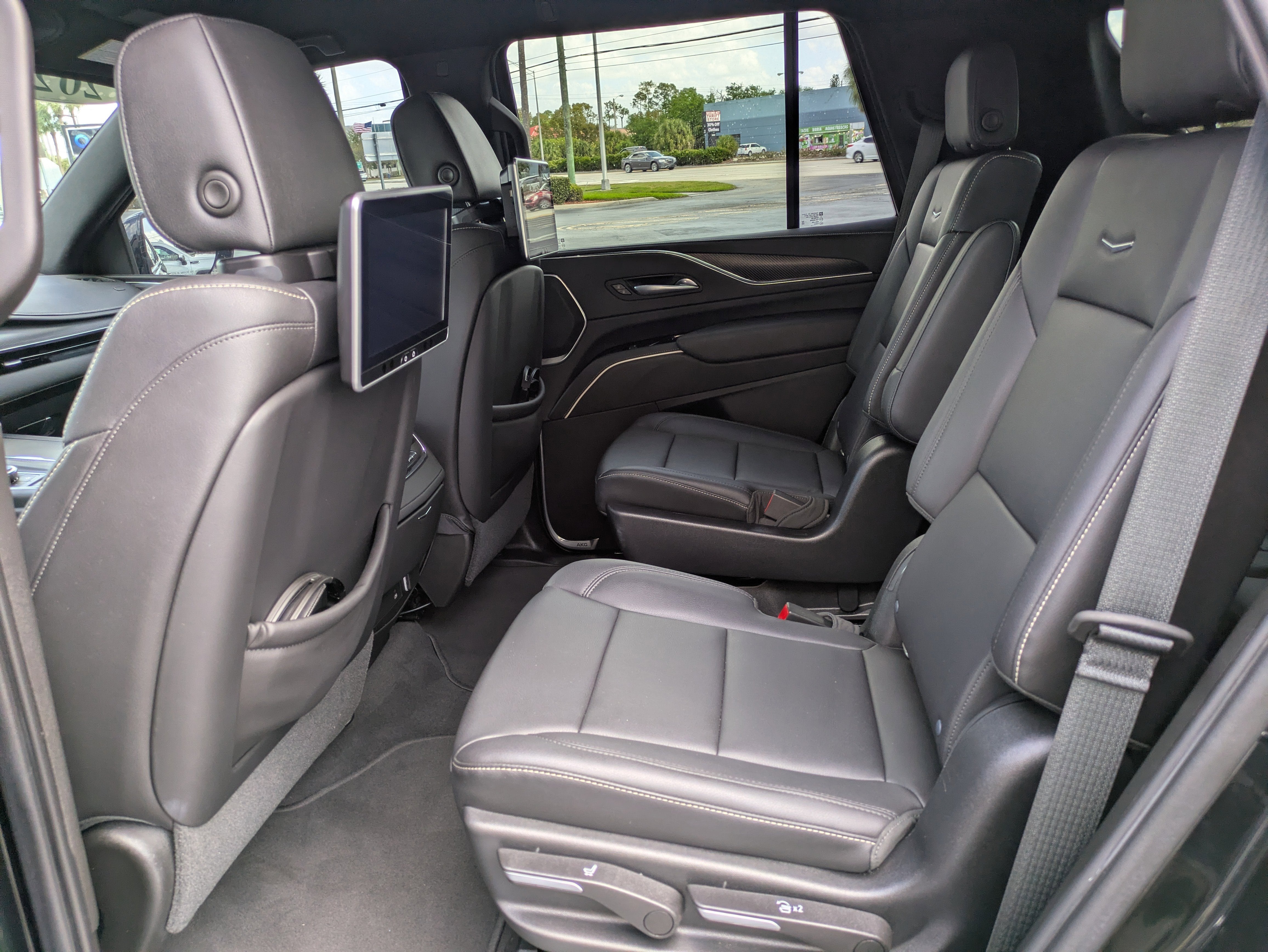 2021 Cadillac Escalade Luxury