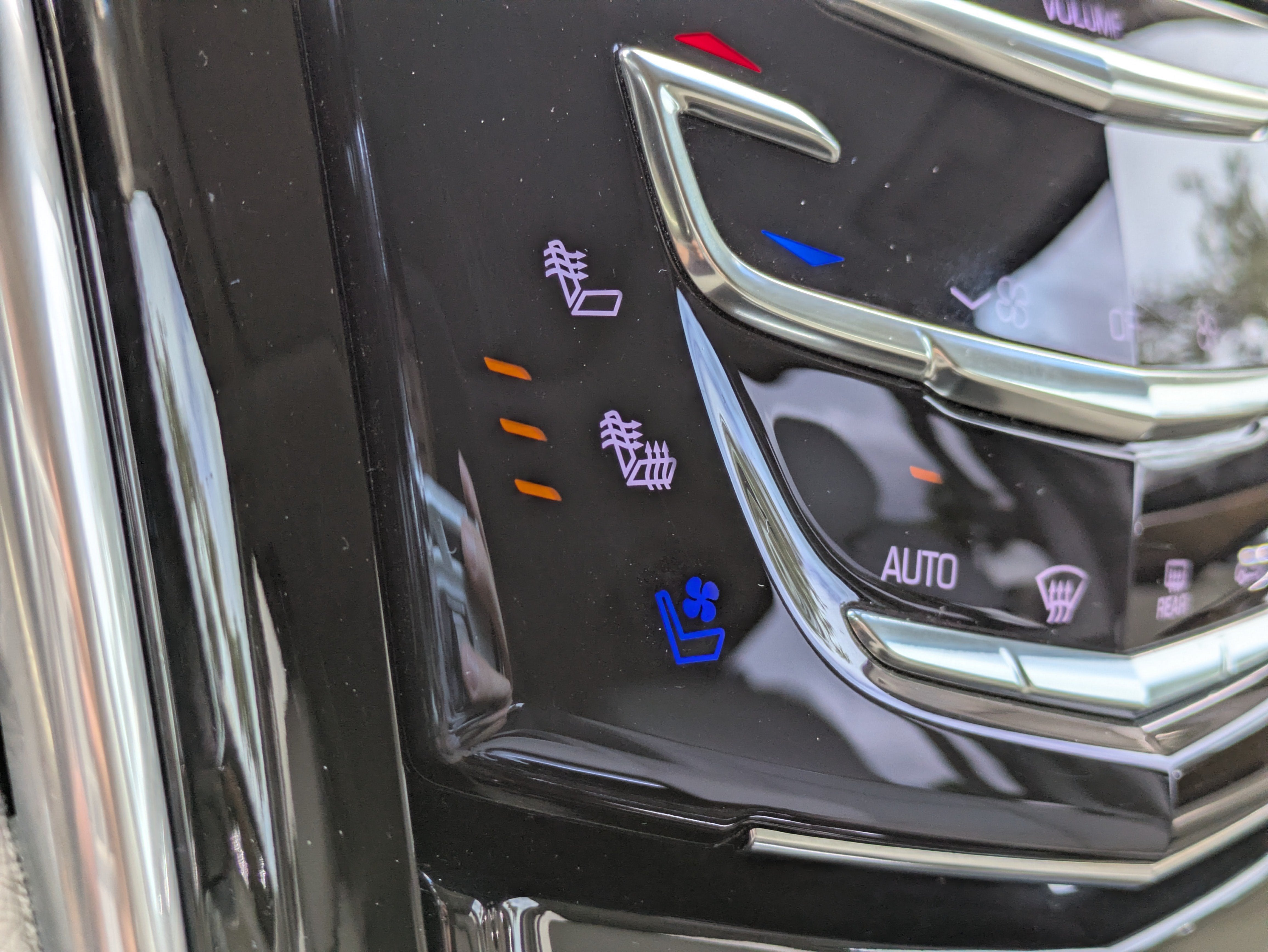 2019 Cadillac Escalade Luxury