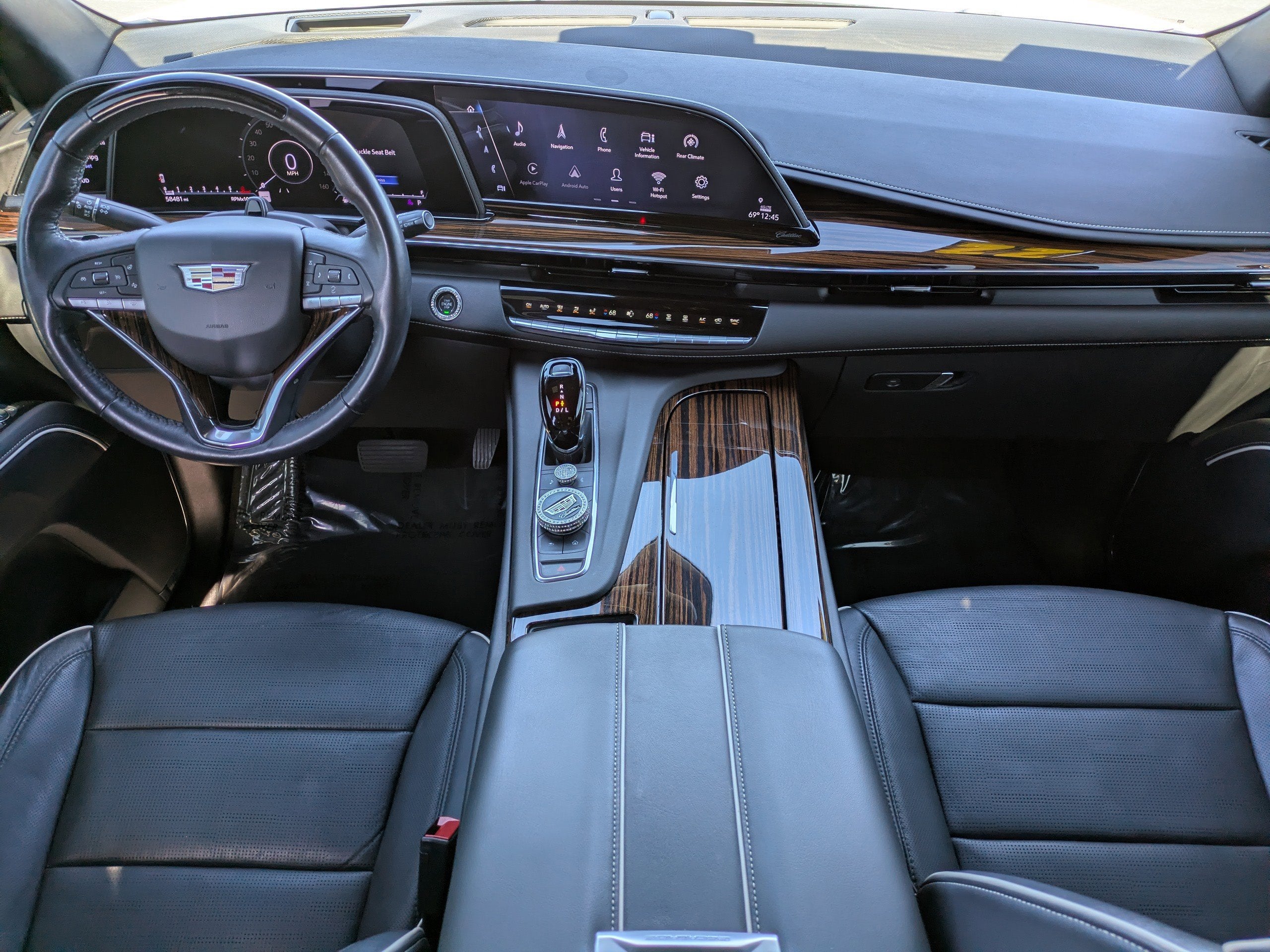 2022 Cadillac Escalade Premium Luxury