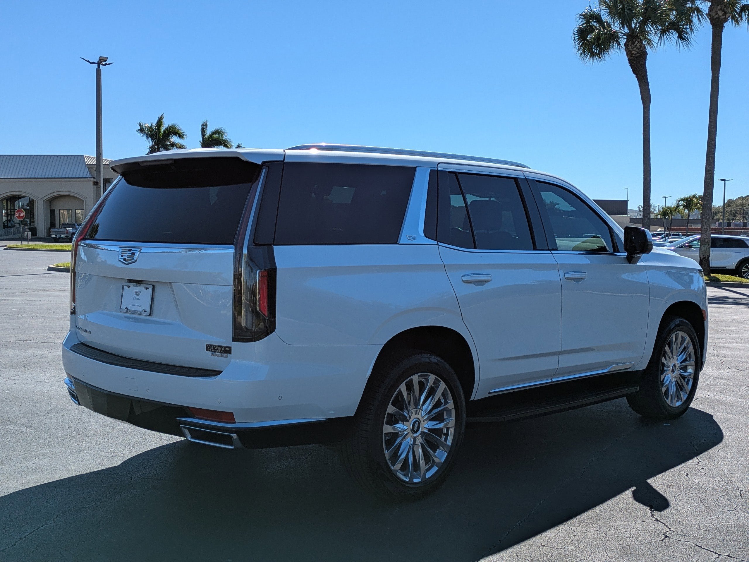 2022 Cadillac Escalade Premium Luxury