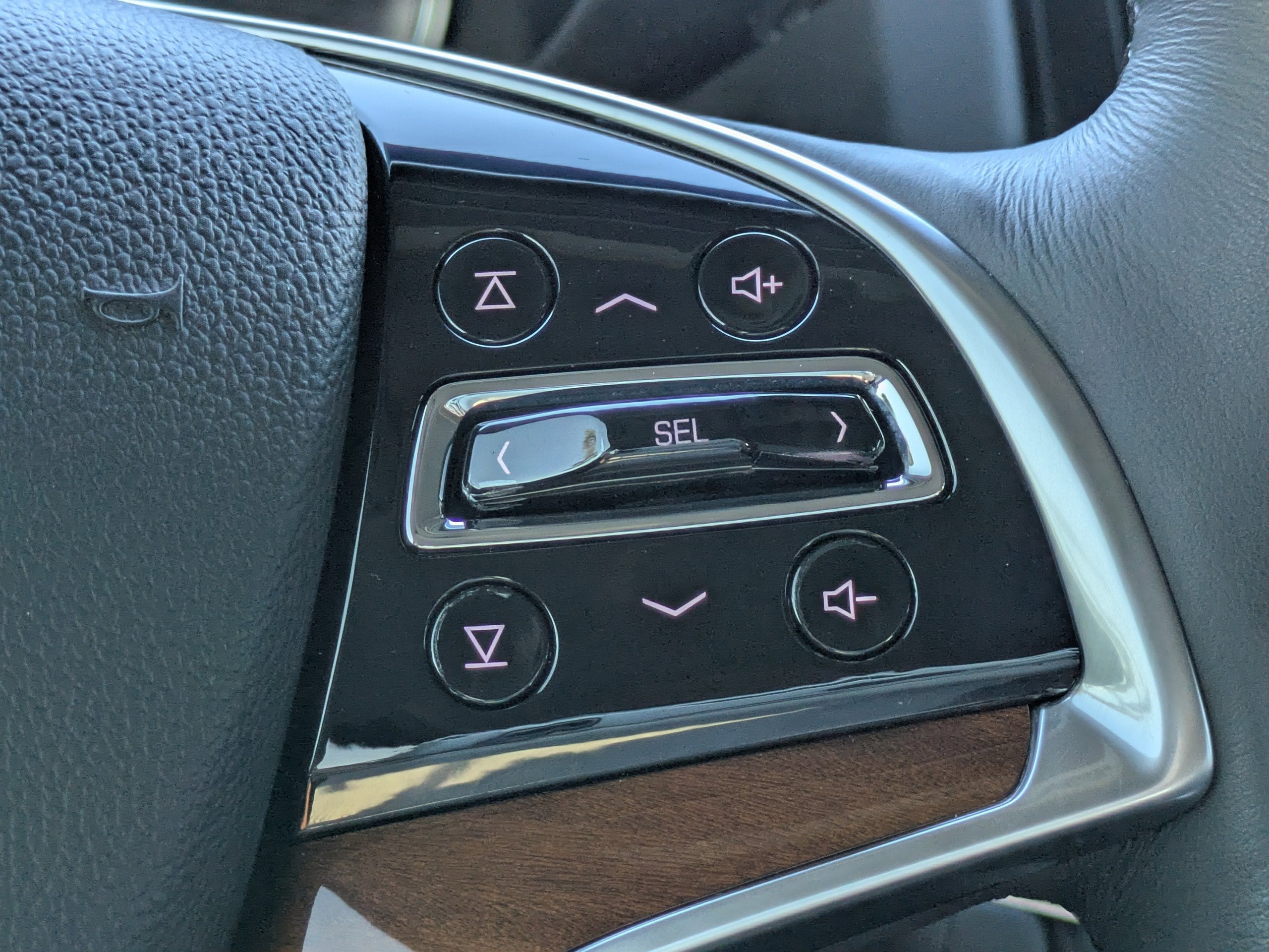 2019 Cadillac Escalade Luxury