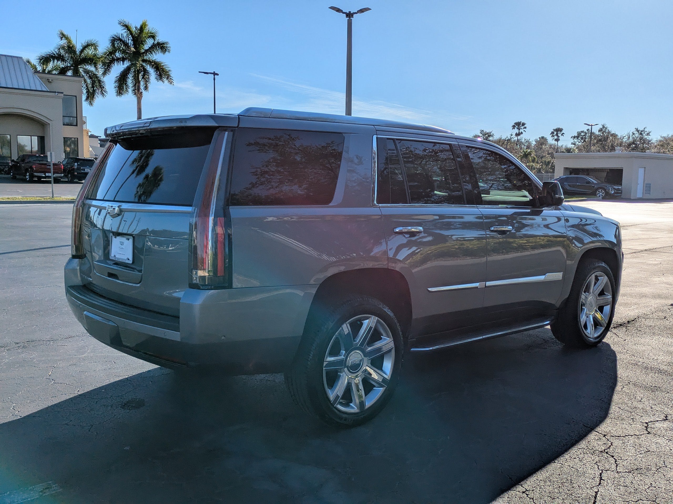 2019 Cadillac Escalade Luxury