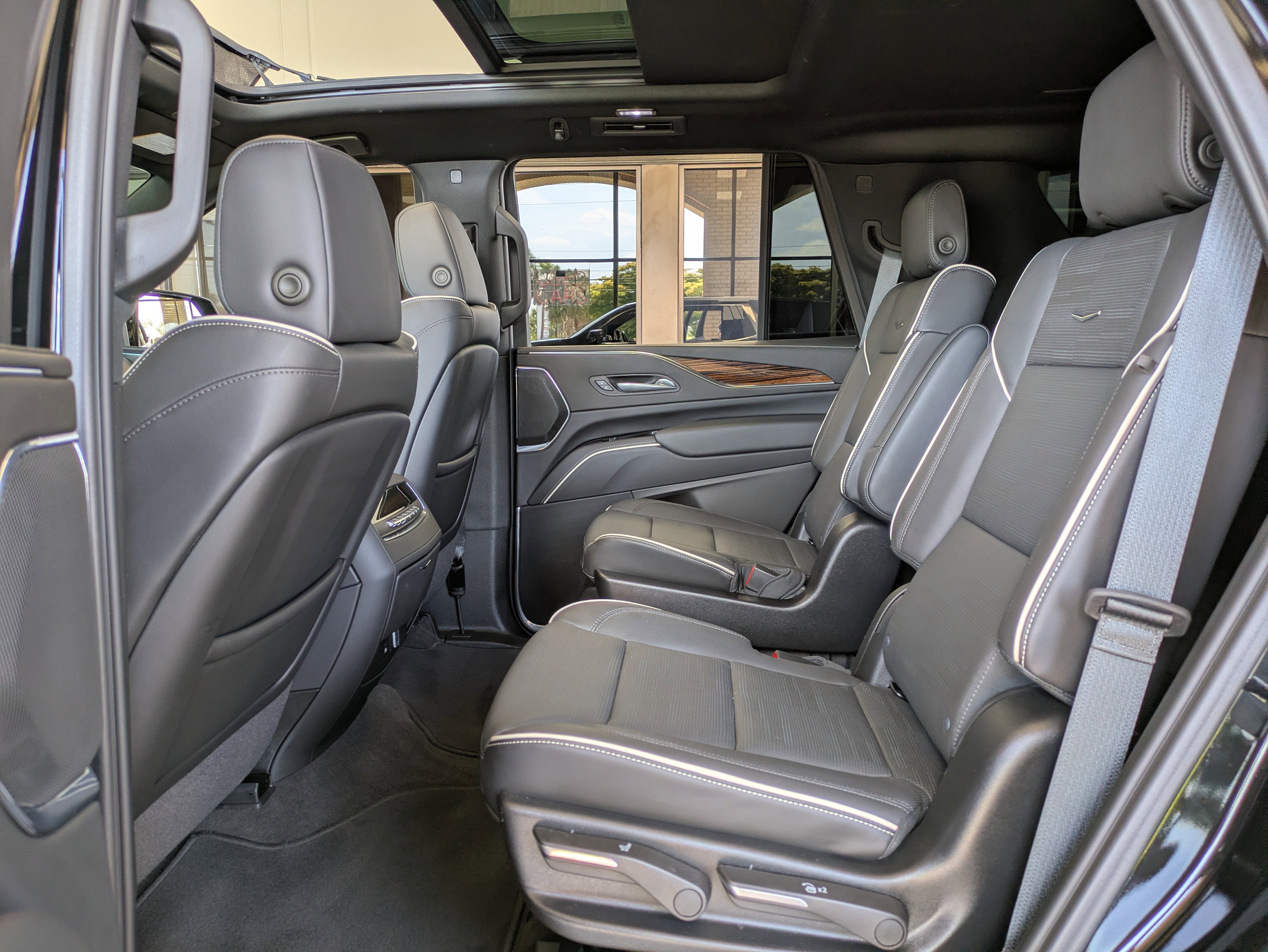 2024 Cadillac Escalade Premium Luxury