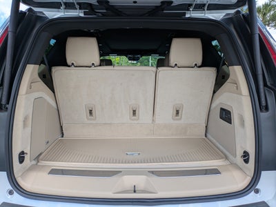 2022 Cadillac Escalade Premium Luxury