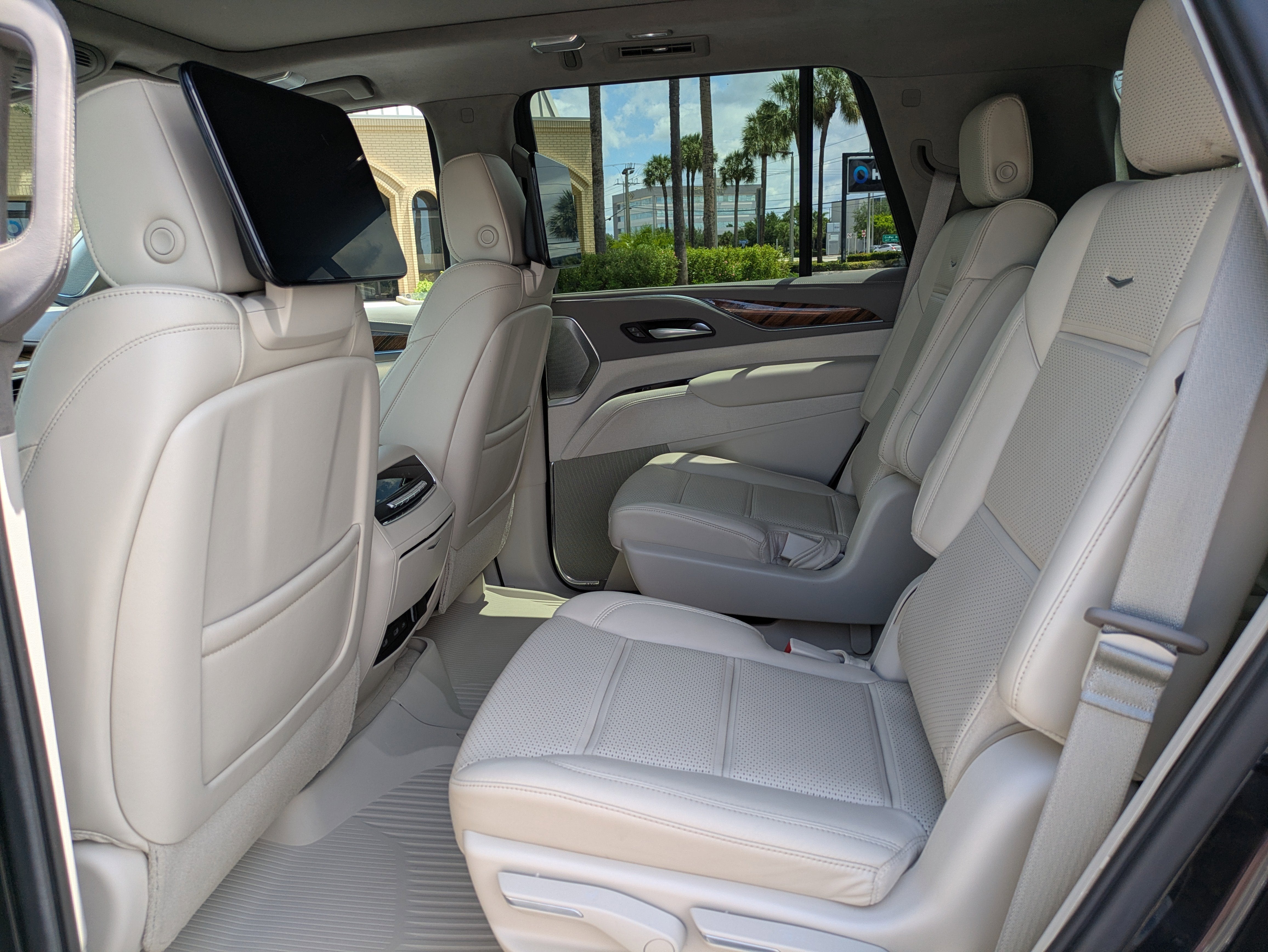 2021 Cadillac Escalade Premium Luxury Platinum
