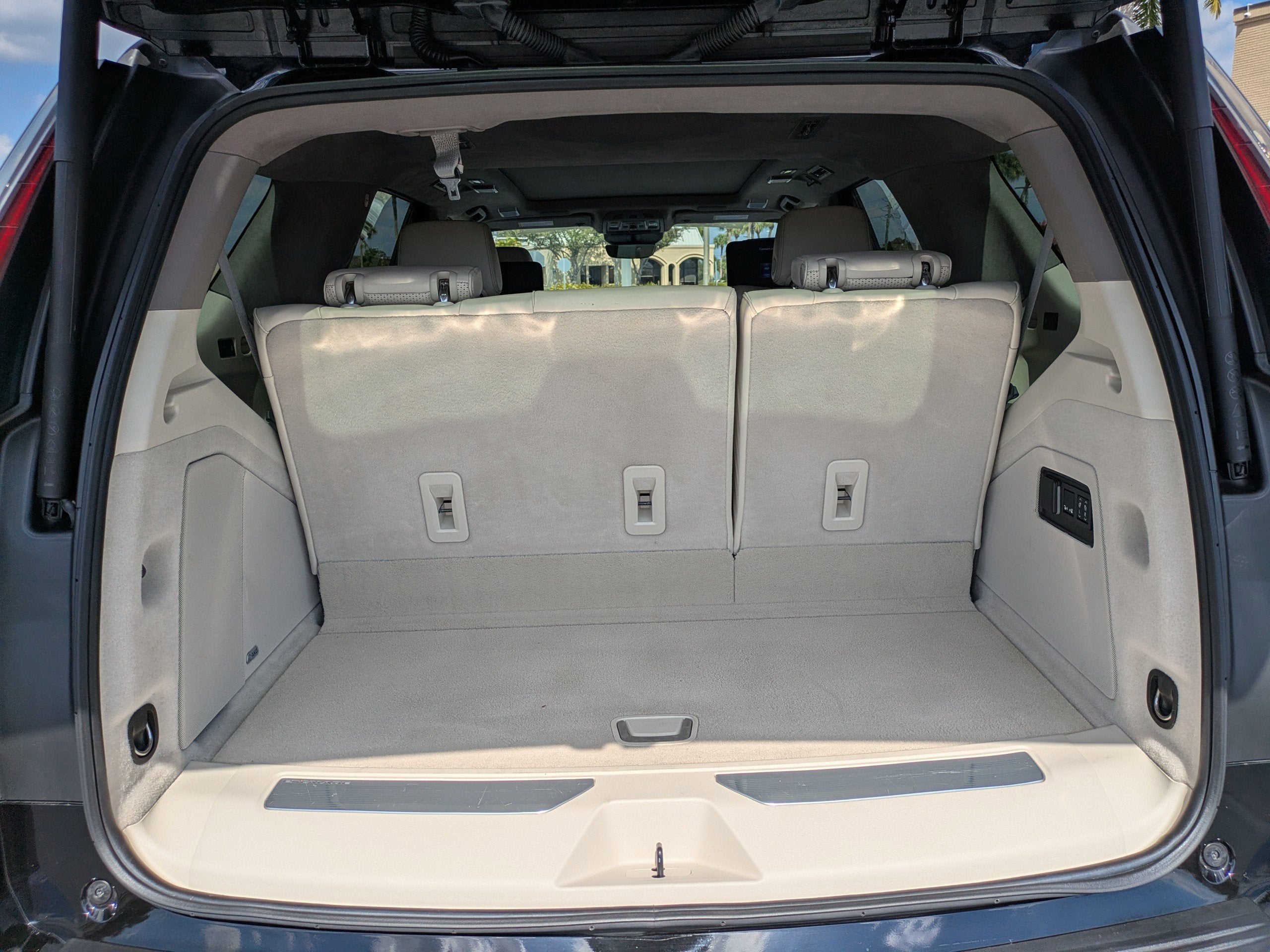 2024 Cadillac Escalade Premium Luxury Platinum