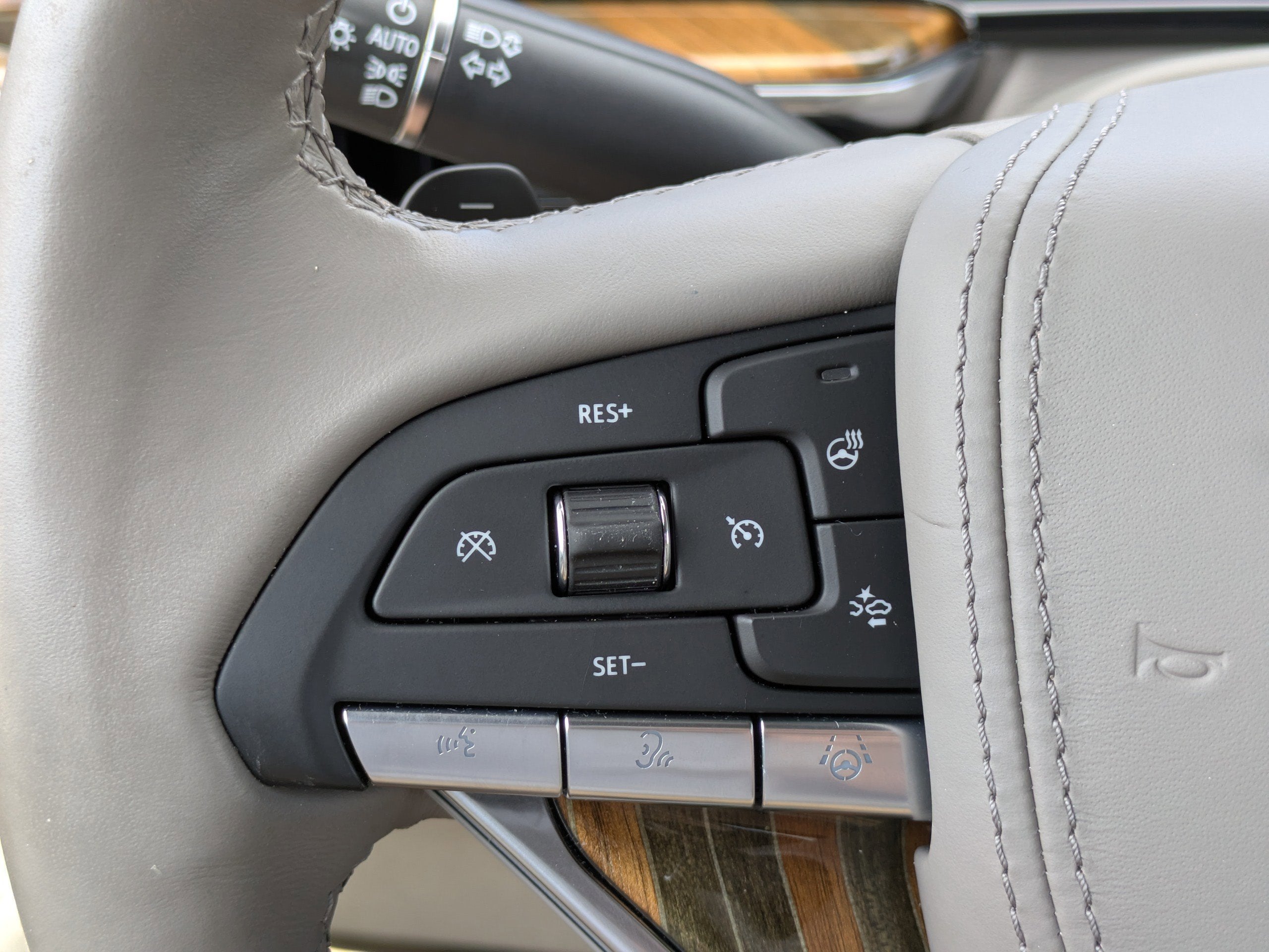 2024 Cadillac Escalade Premium Luxury Platinum