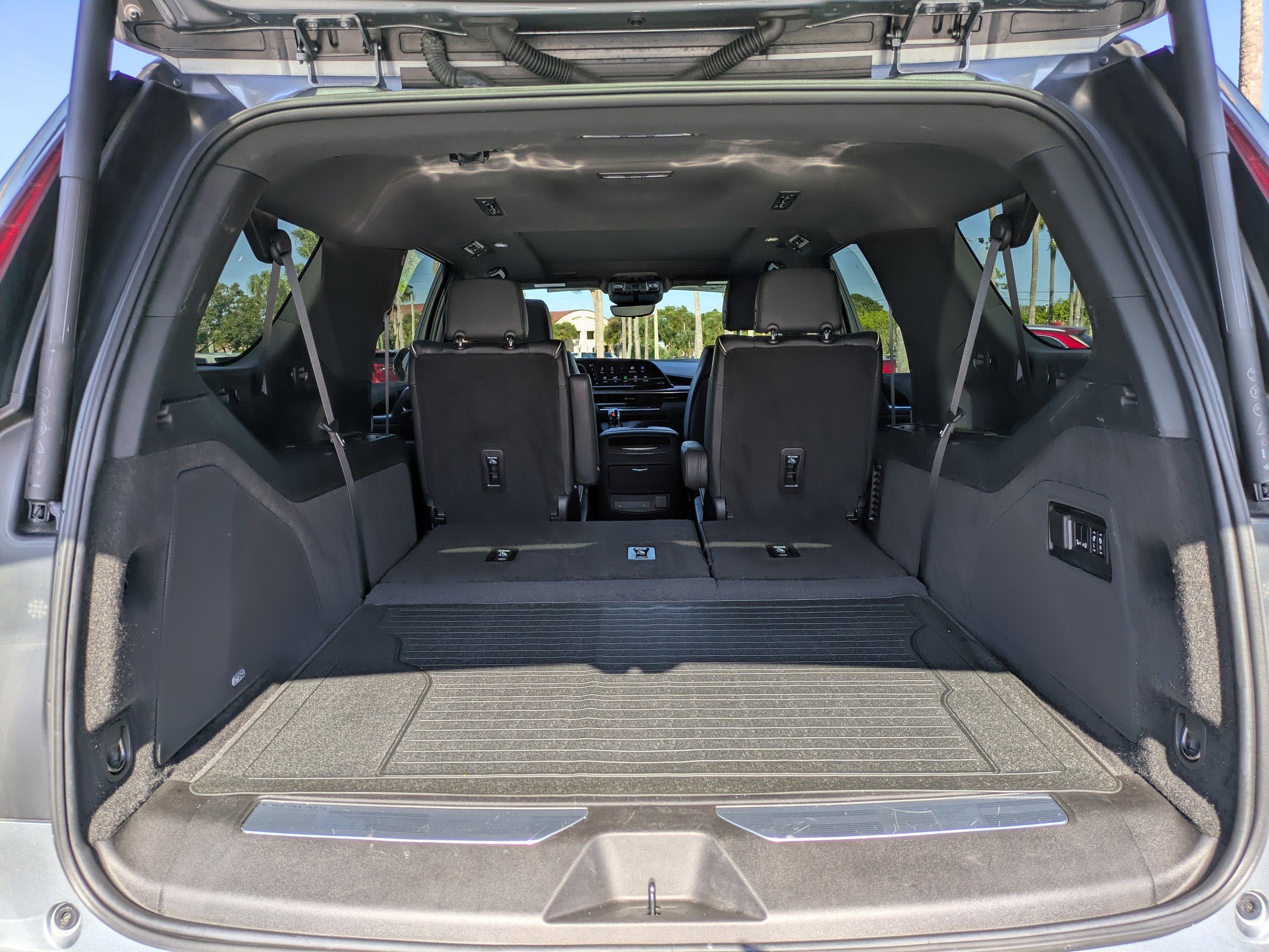 2023 Cadillac Escalade ESV Premium Luxury