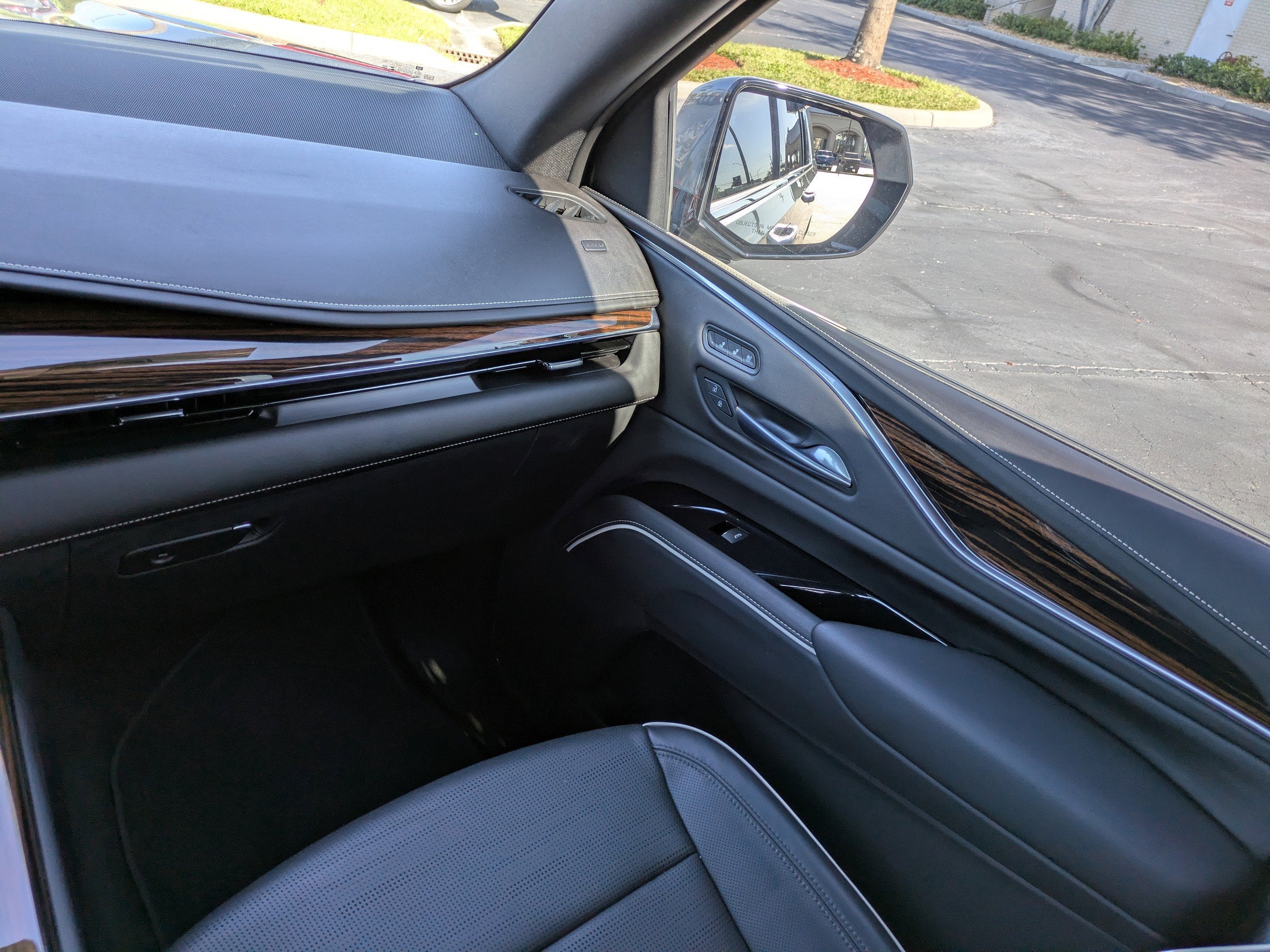 2023 Cadillac Escalade ESV Premium Luxury