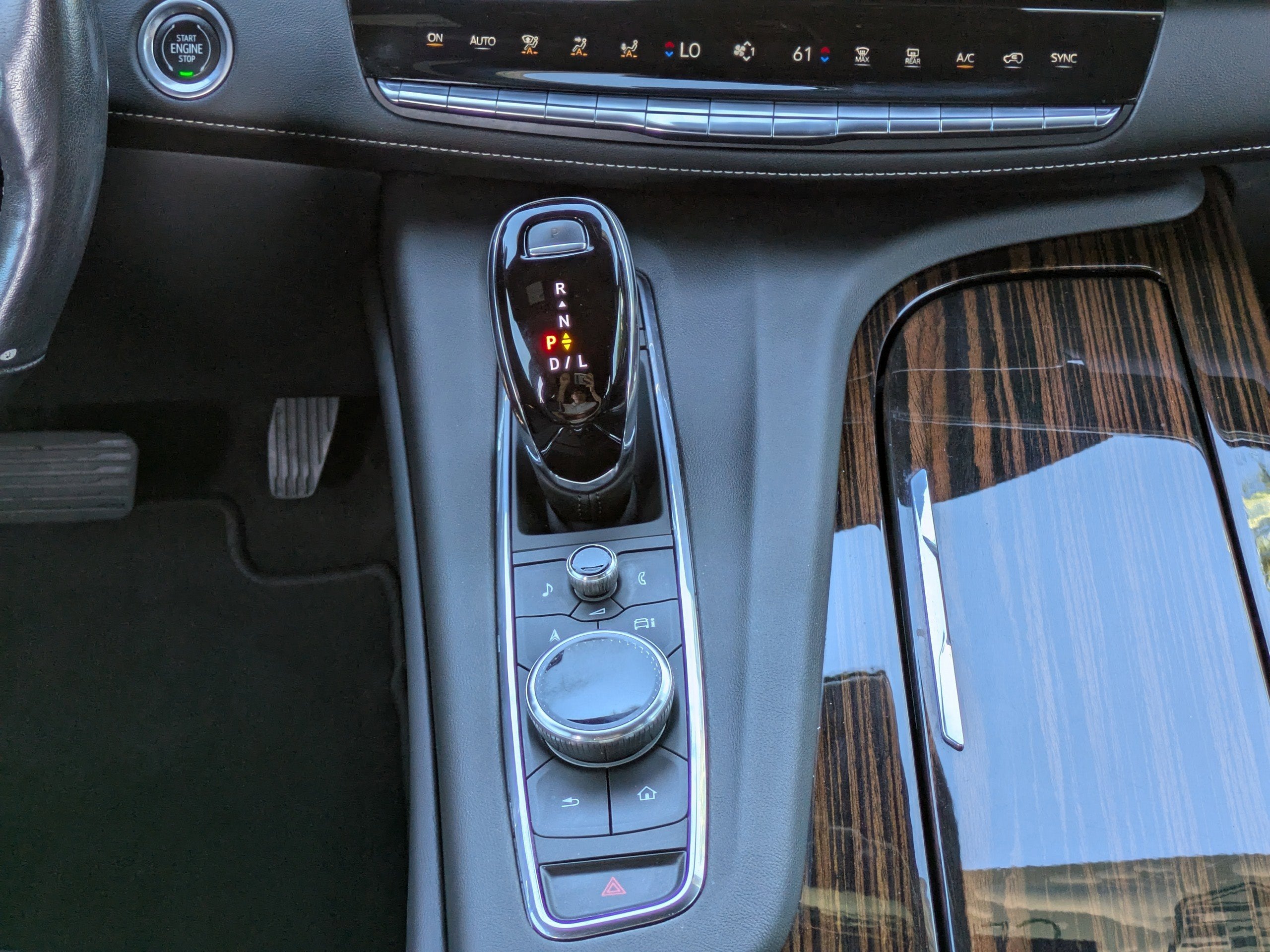 2023 Cadillac Escalade ESV Premium Luxury