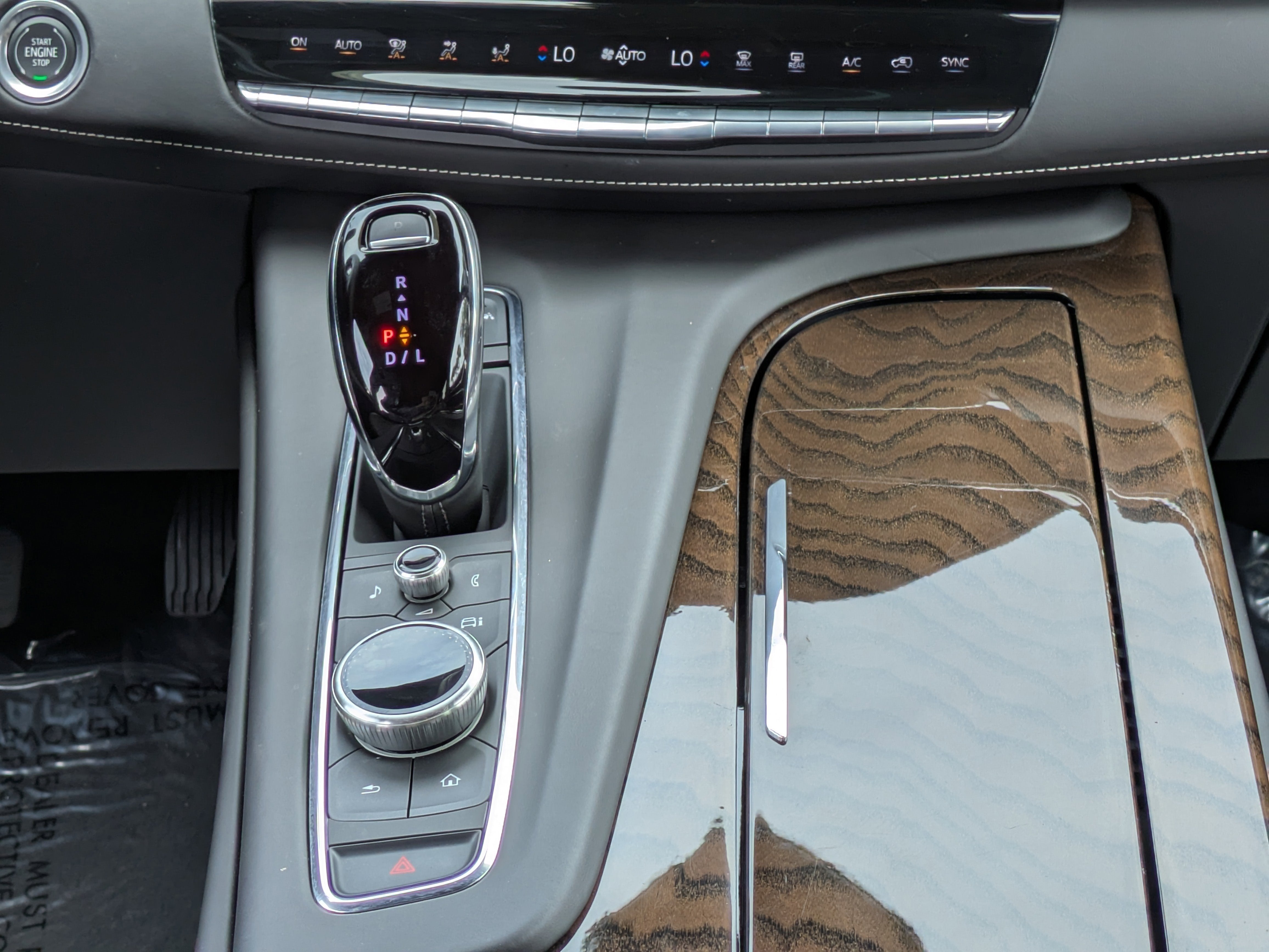 2024 Cadillac Escalade ESV Premium Luxury Platinum