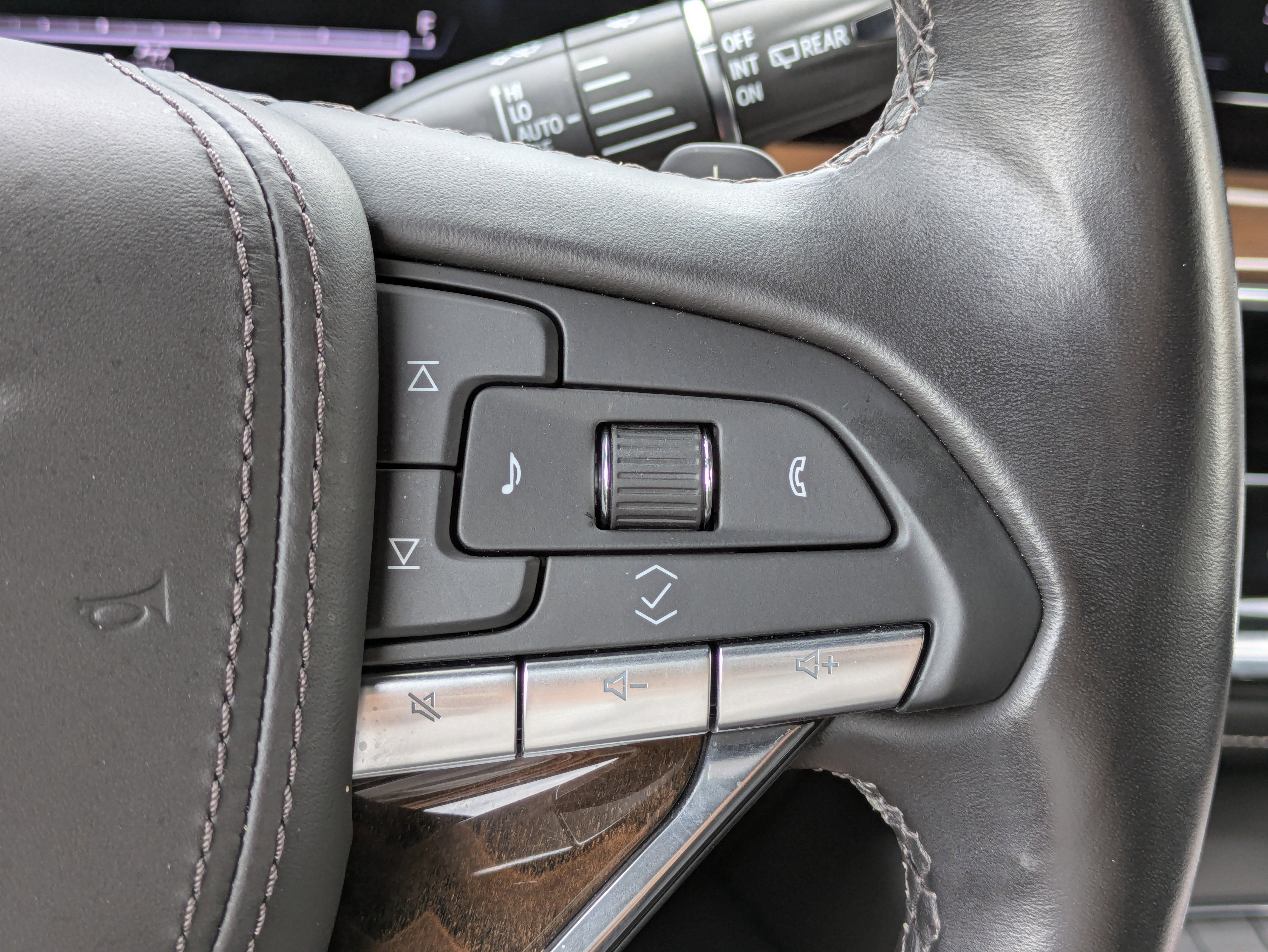 2024 Cadillac Escalade ESV Premium Luxury Platinum