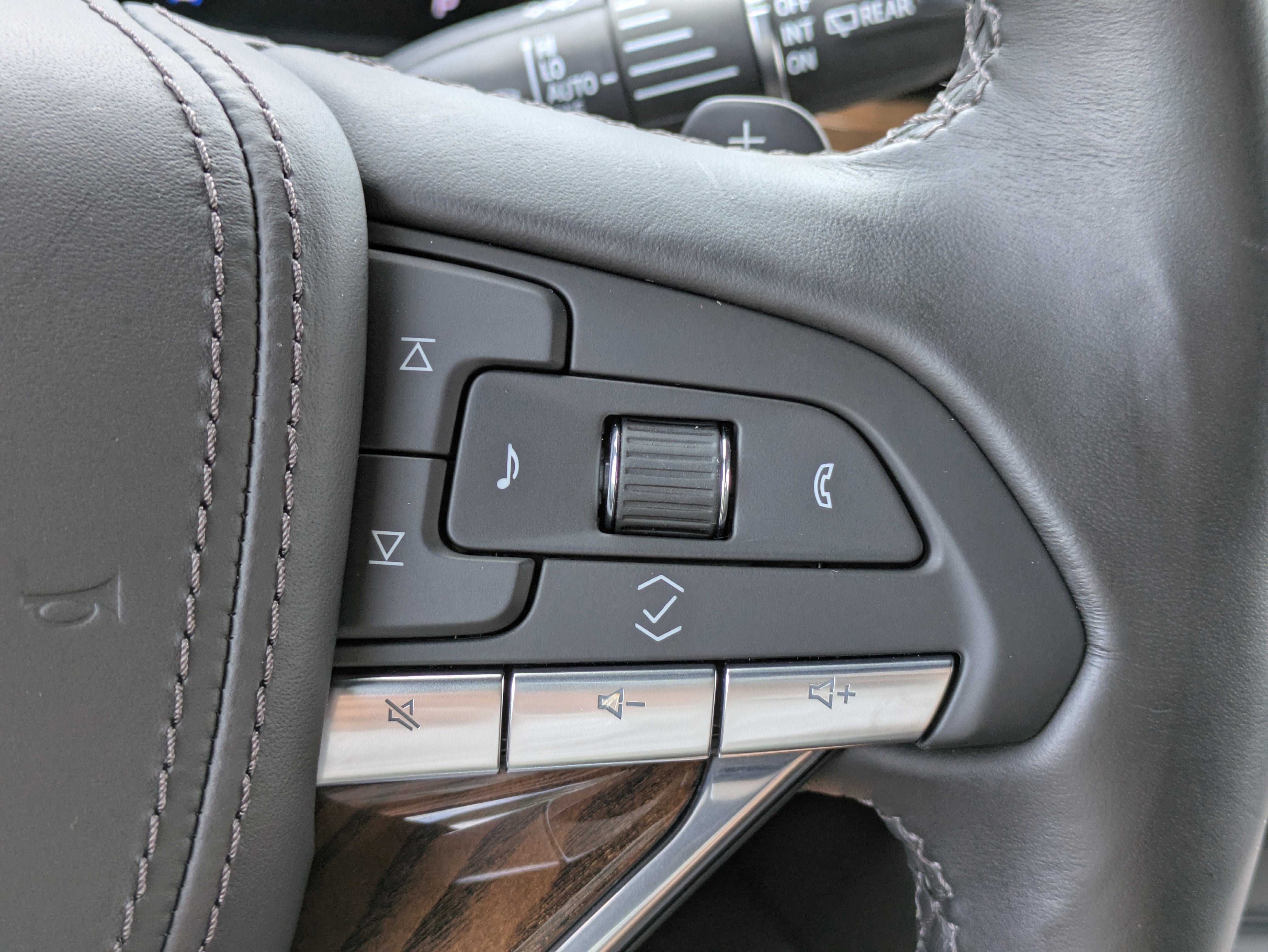 2024 Cadillac Escalade ESV Premium Luxury Platinum