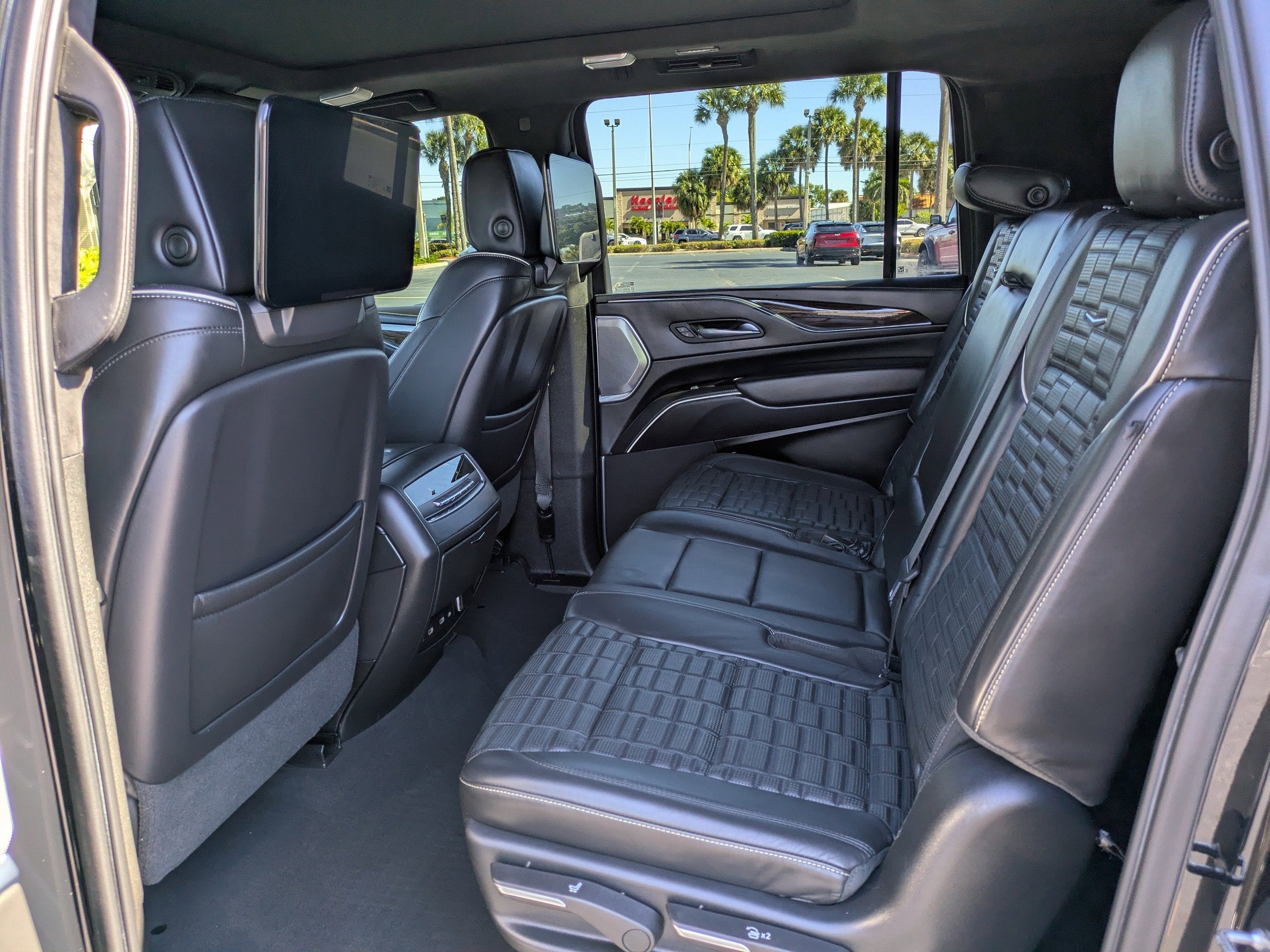 2021 Cadillac Escalade ESV Sport Platinum