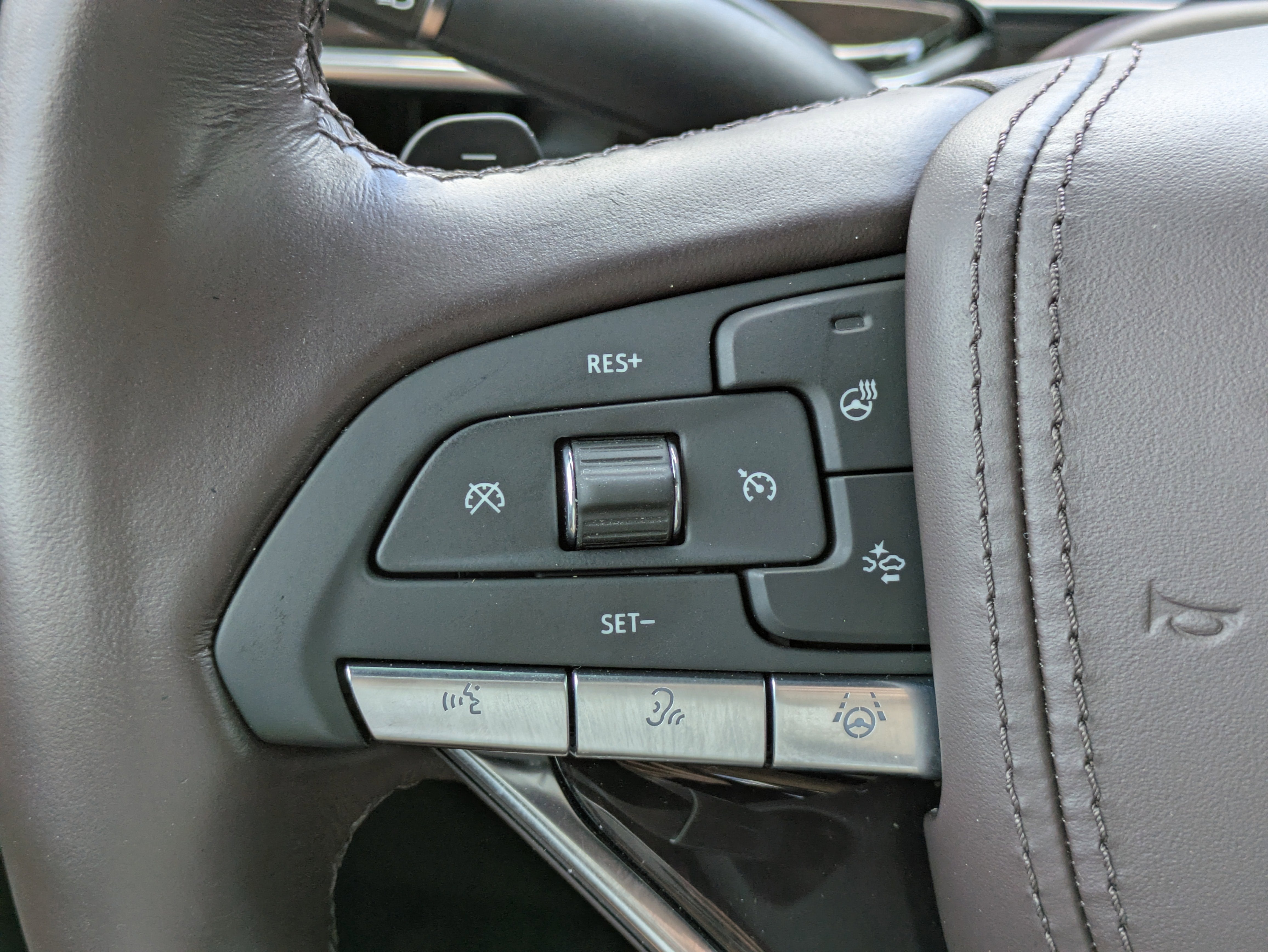 2024 Cadillac Escalade ESV Sport Platinum