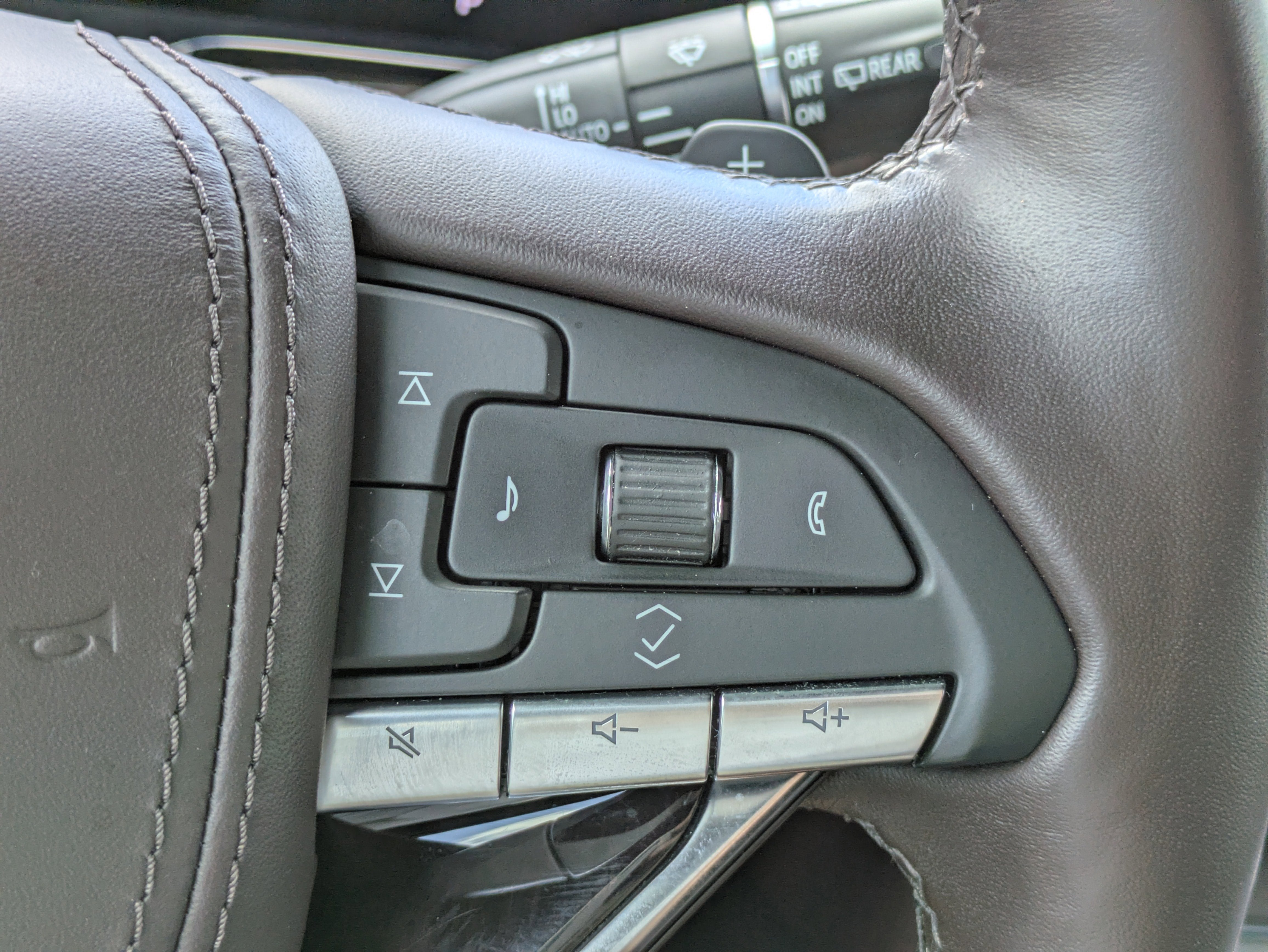 2024 Cadillac Escalade ESV Sport Platinum