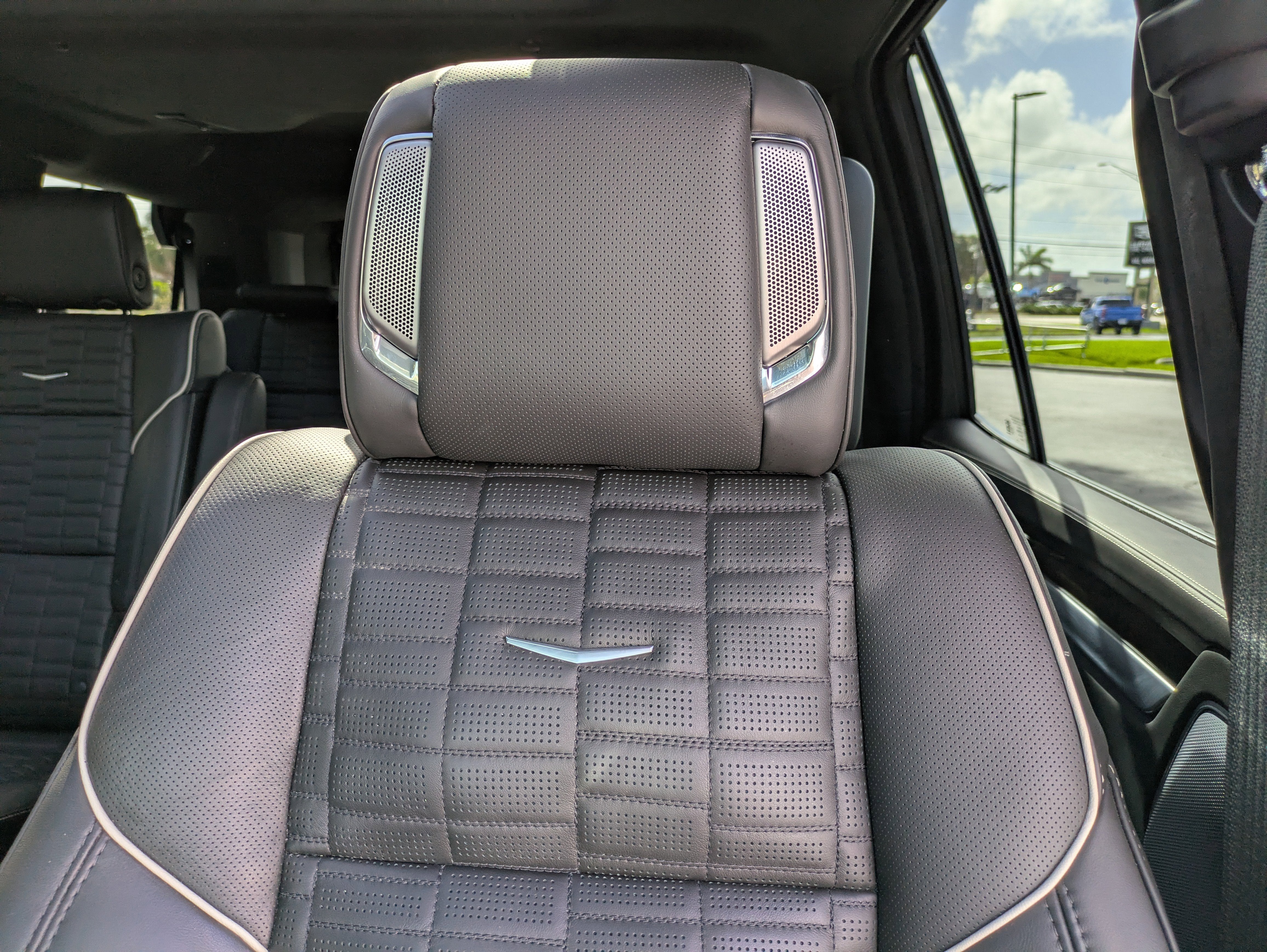 2025 Cadillac Escalade Sport Platinum