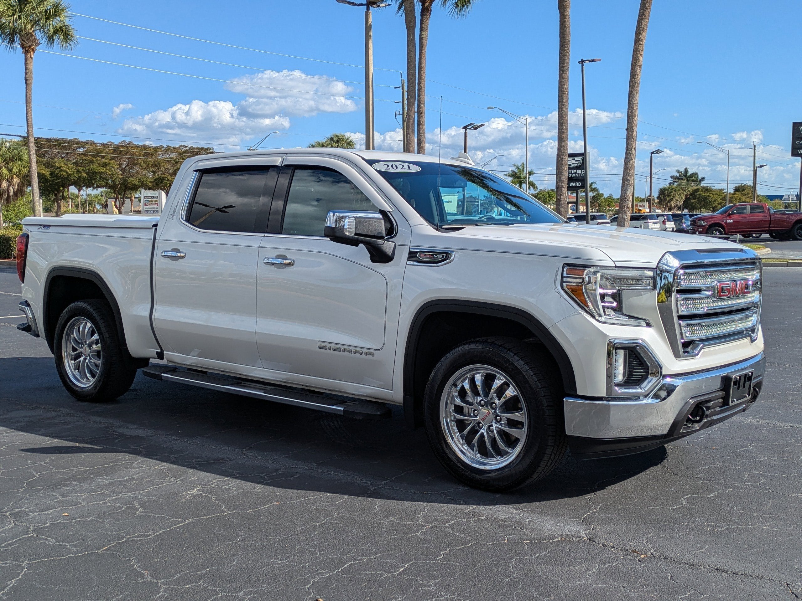 2021 GMC Sierra 1500 SLT