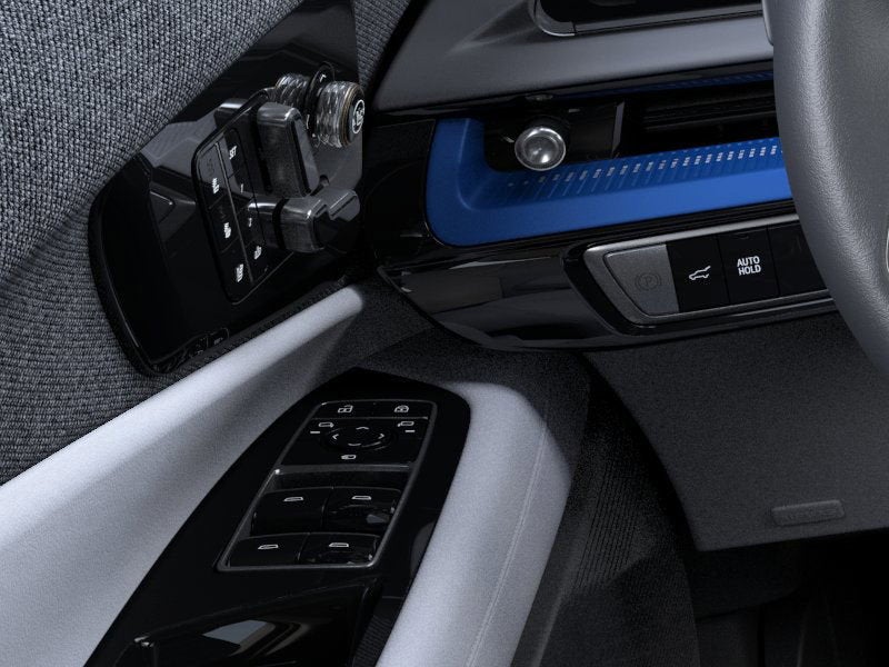 2025 Cadillac OPTIQ Sport 2