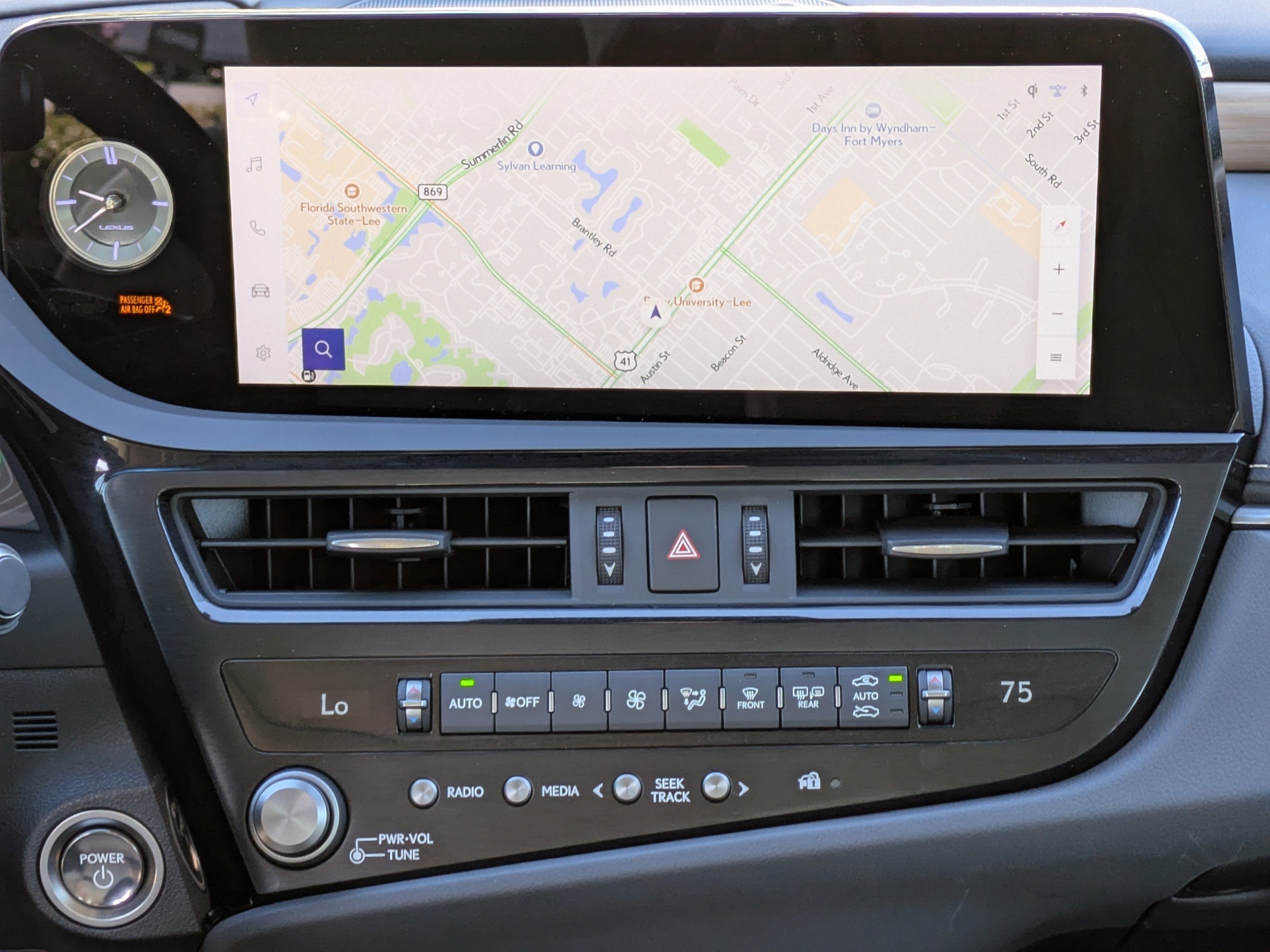 2024 Lexus ES ES 300h Luxury